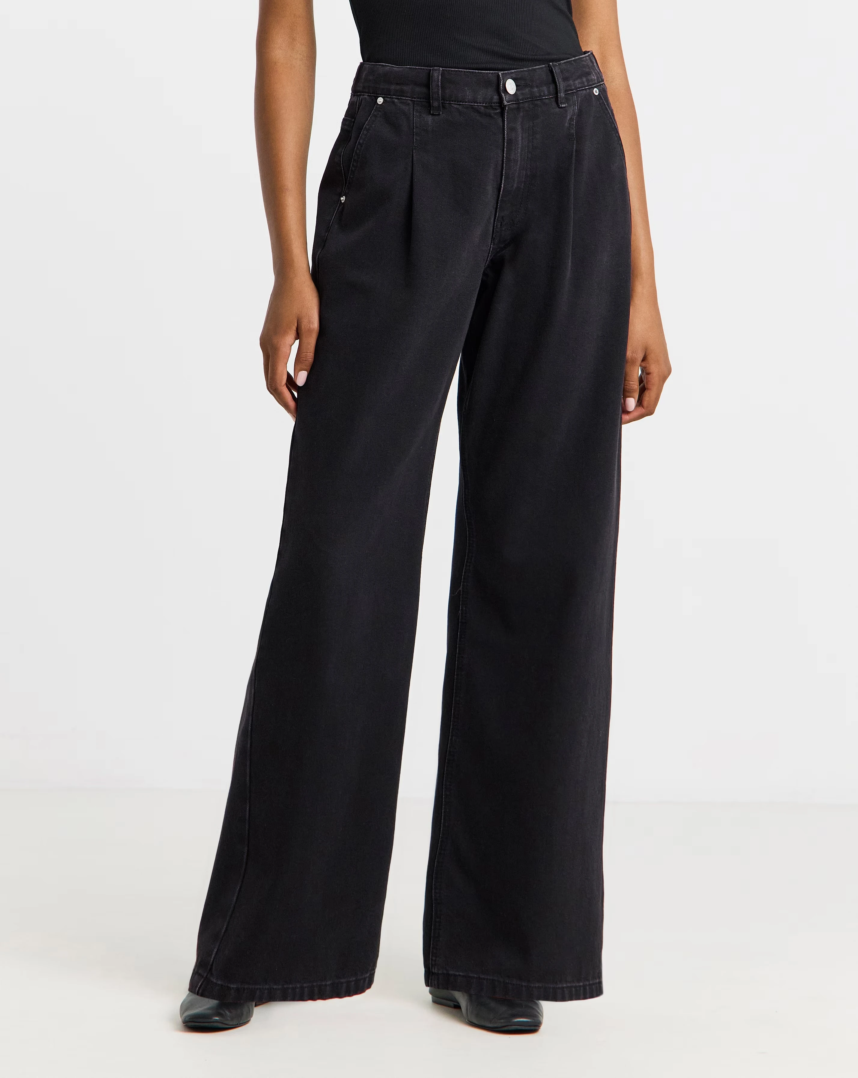 7944-washed-black-pleat-detail-wide-leg-jeans-1.jpg