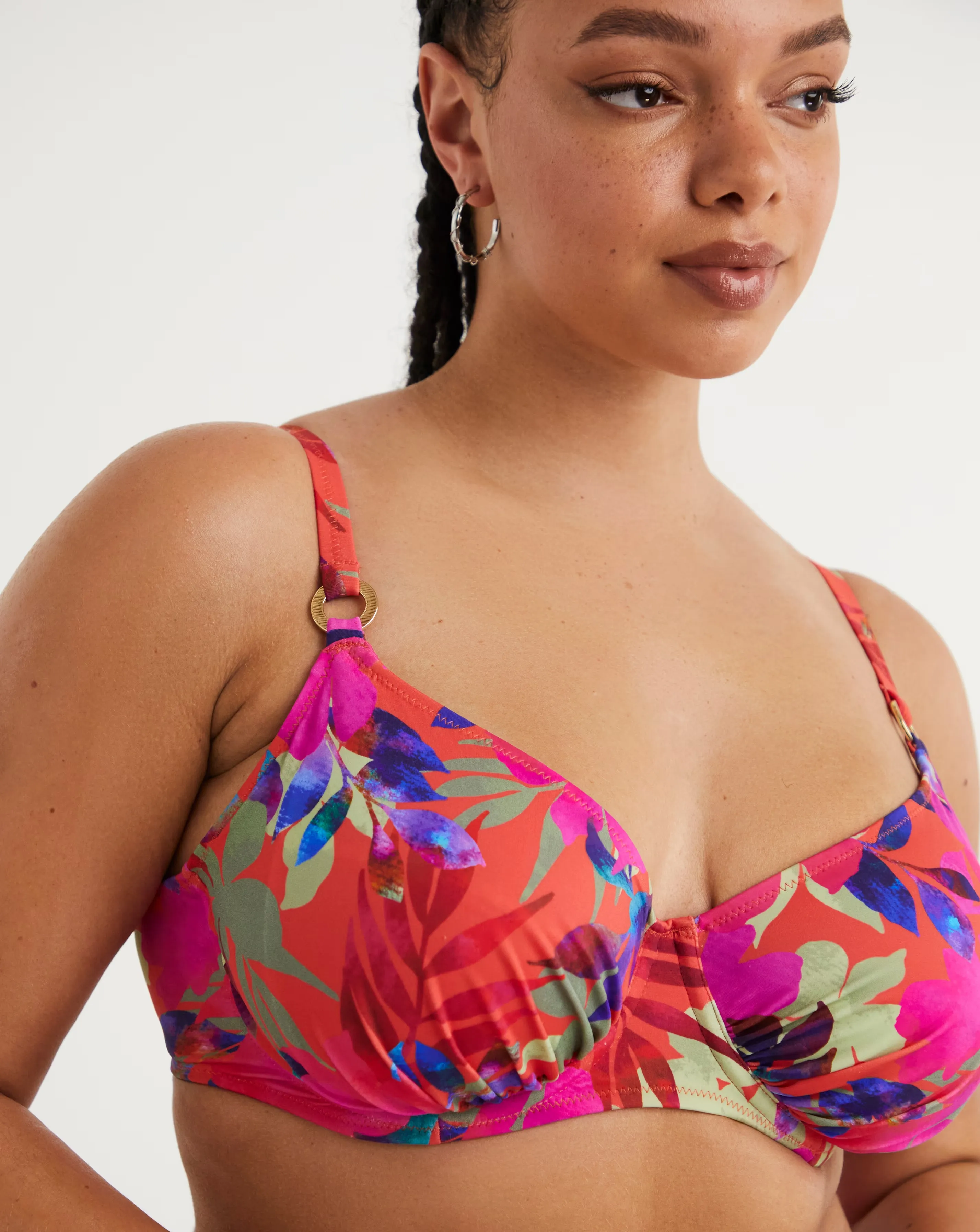 79747-fantasie-playa-del-carmen-gathered-full-cup-wired-bikini-top-1.webp
