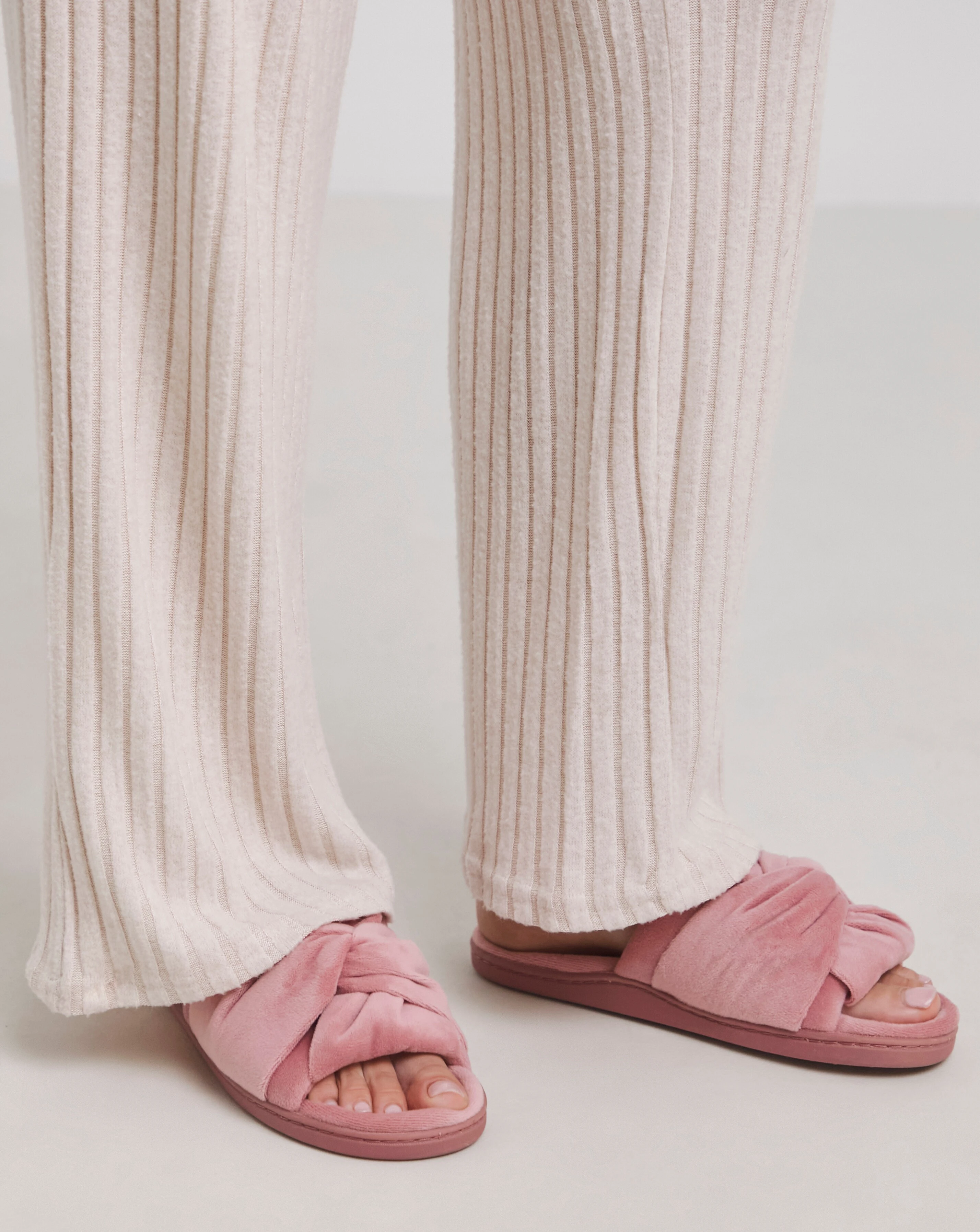 Alondra Twist Upper Mule Slipper - Extra Wide Fit (EEE)