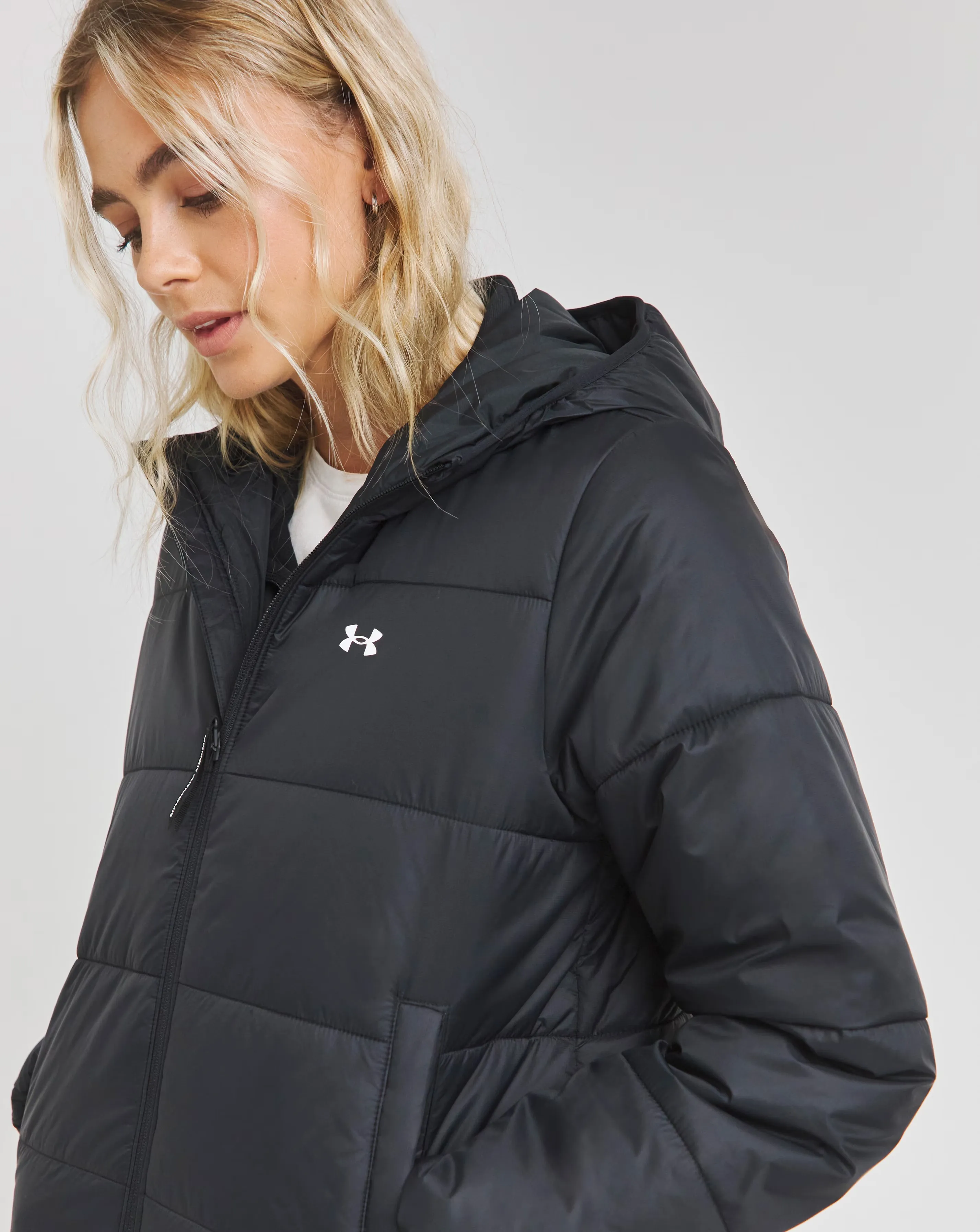 81864-under-armour-insulate-jacket-1.webp