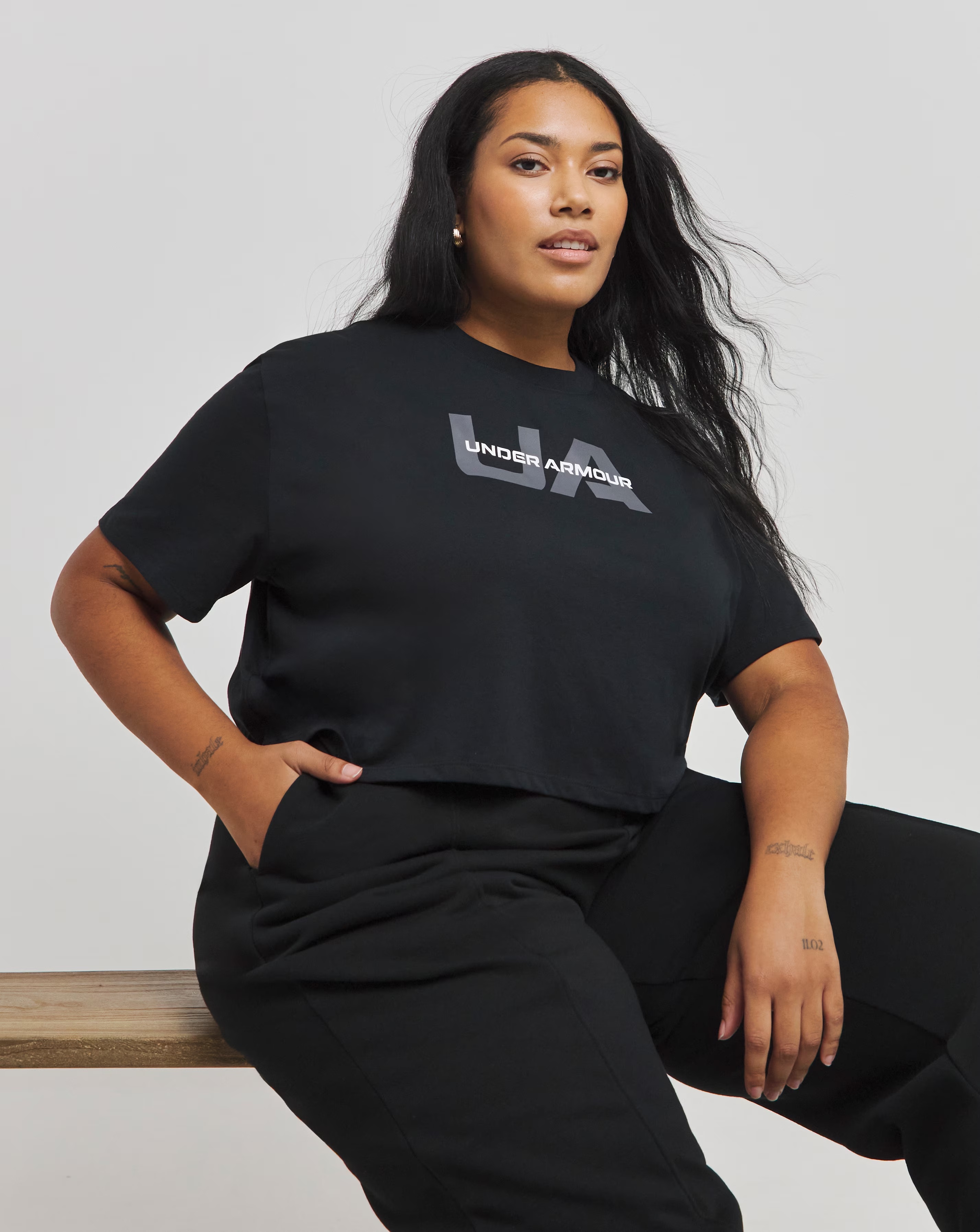 81890-under-armour-boxy-crop-short-sleeve-t-shirt-1.jpg