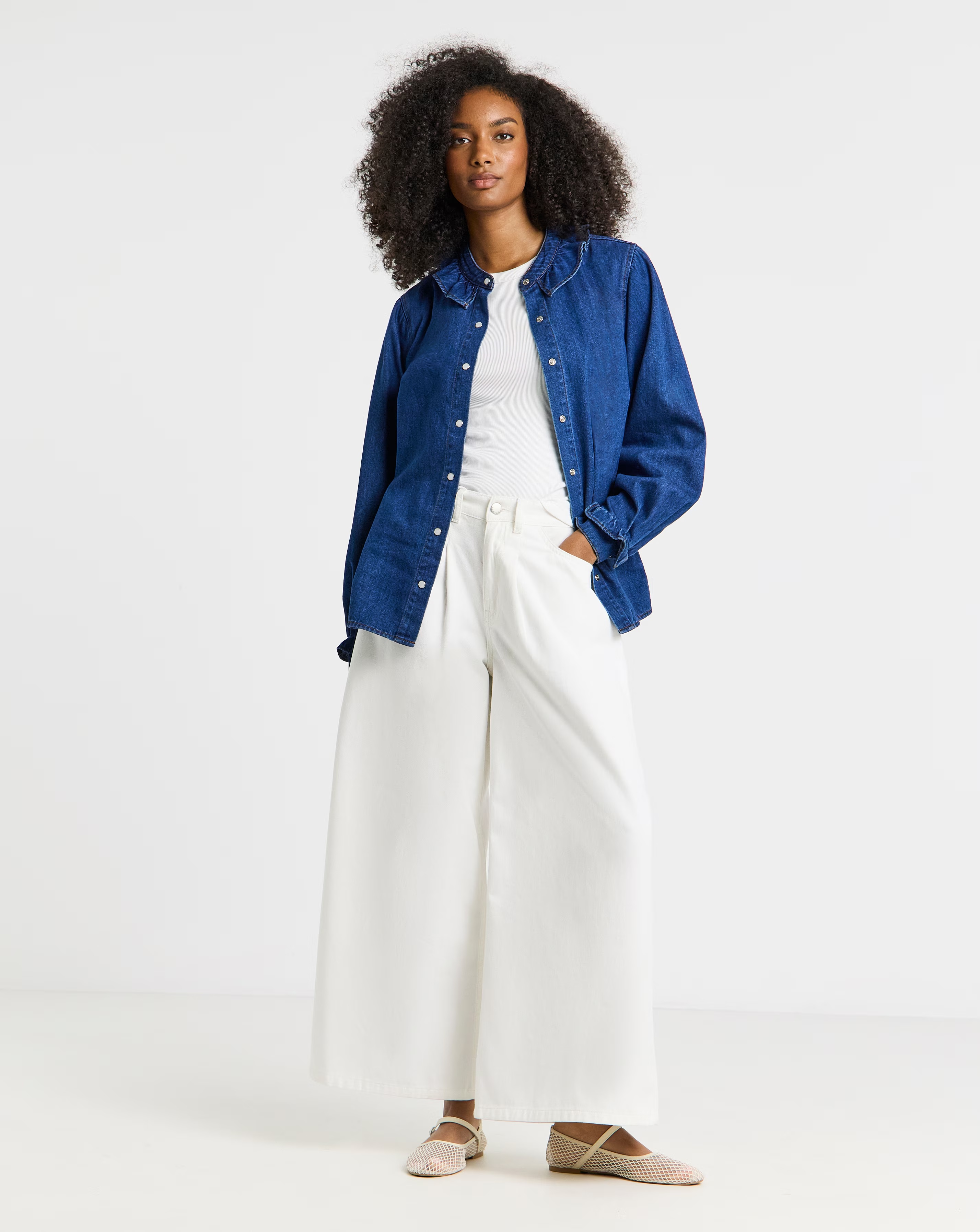 8266-mid-wash-full-collar-denim-shirt-1.webp
