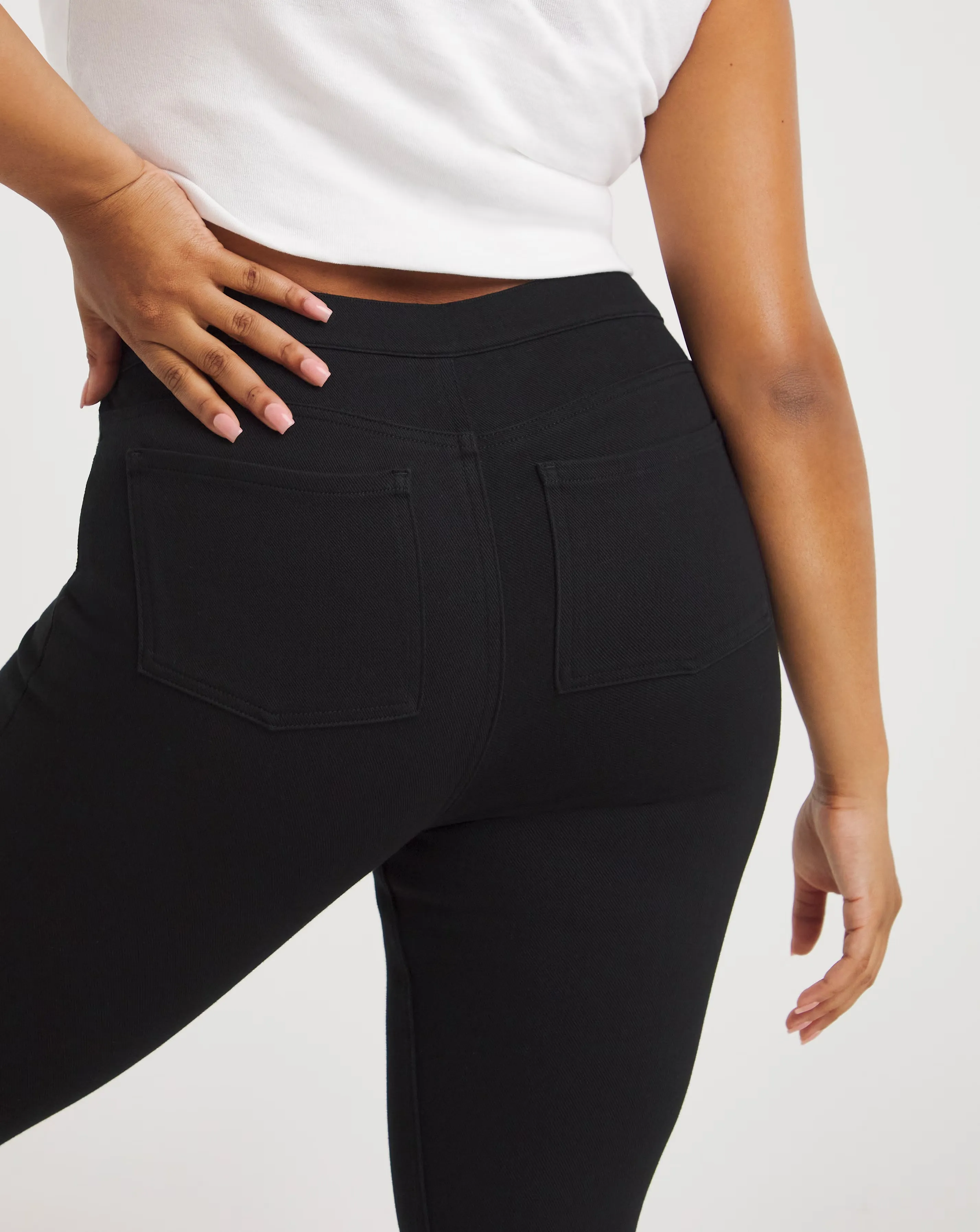83843-spanx-medium-control-jean-ish-ankle-leggings-black-1.jpg