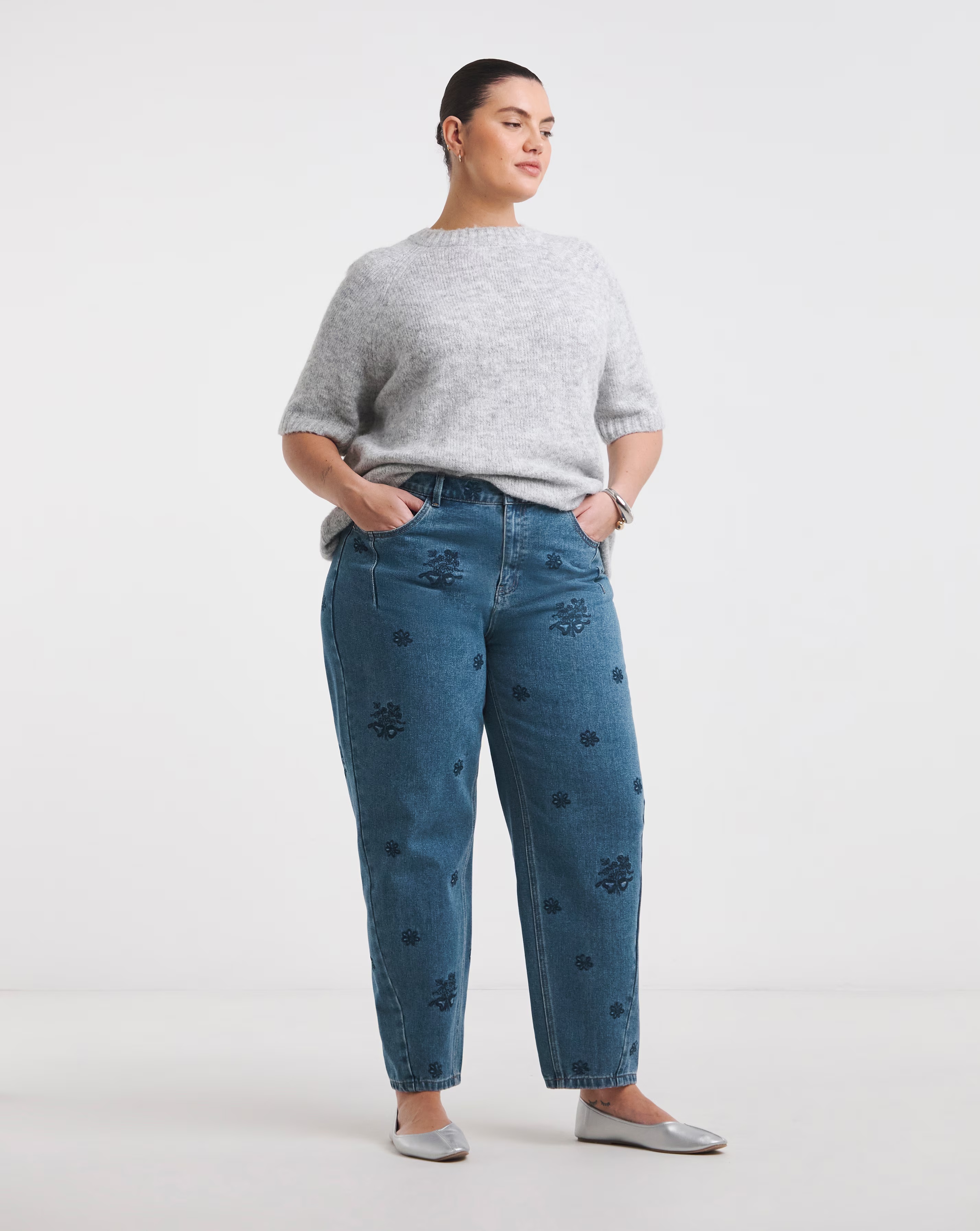8520-embroidered-barrel-leg-jeans-mid-wash-1.jpg