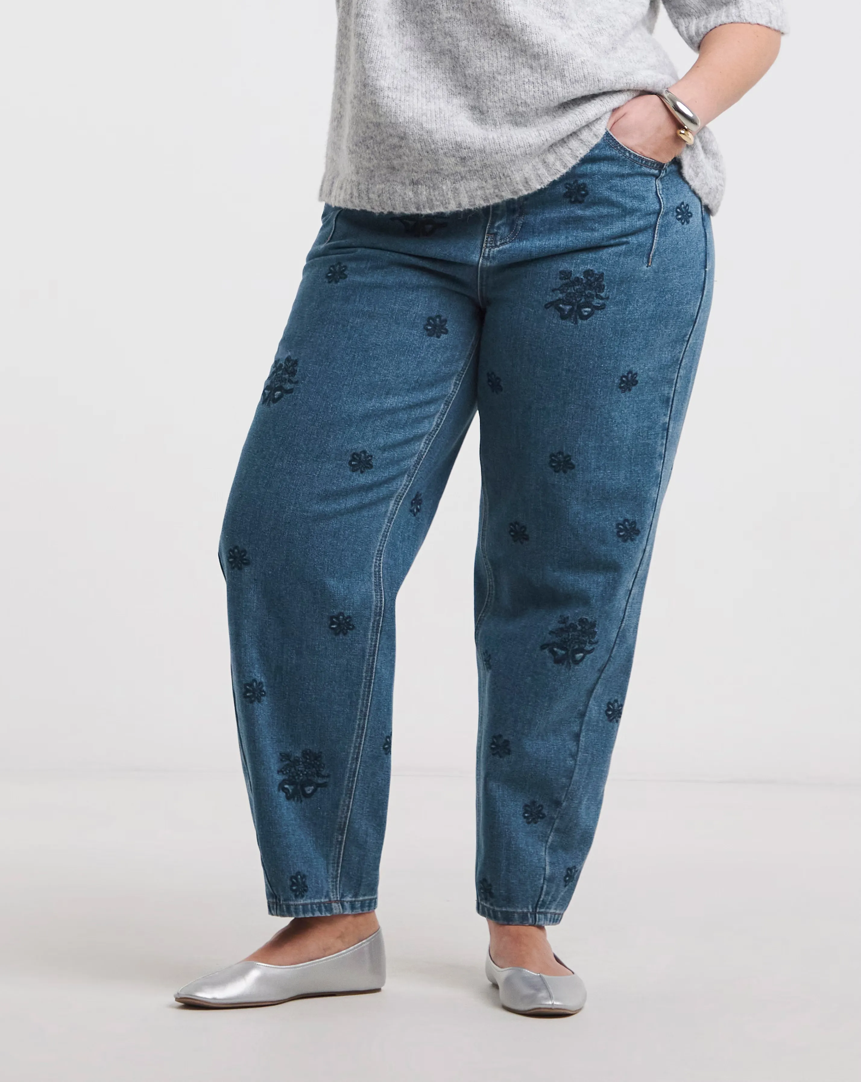 8520-embroidered-barrel-leg-jeans-mid-wash-1.jpg
