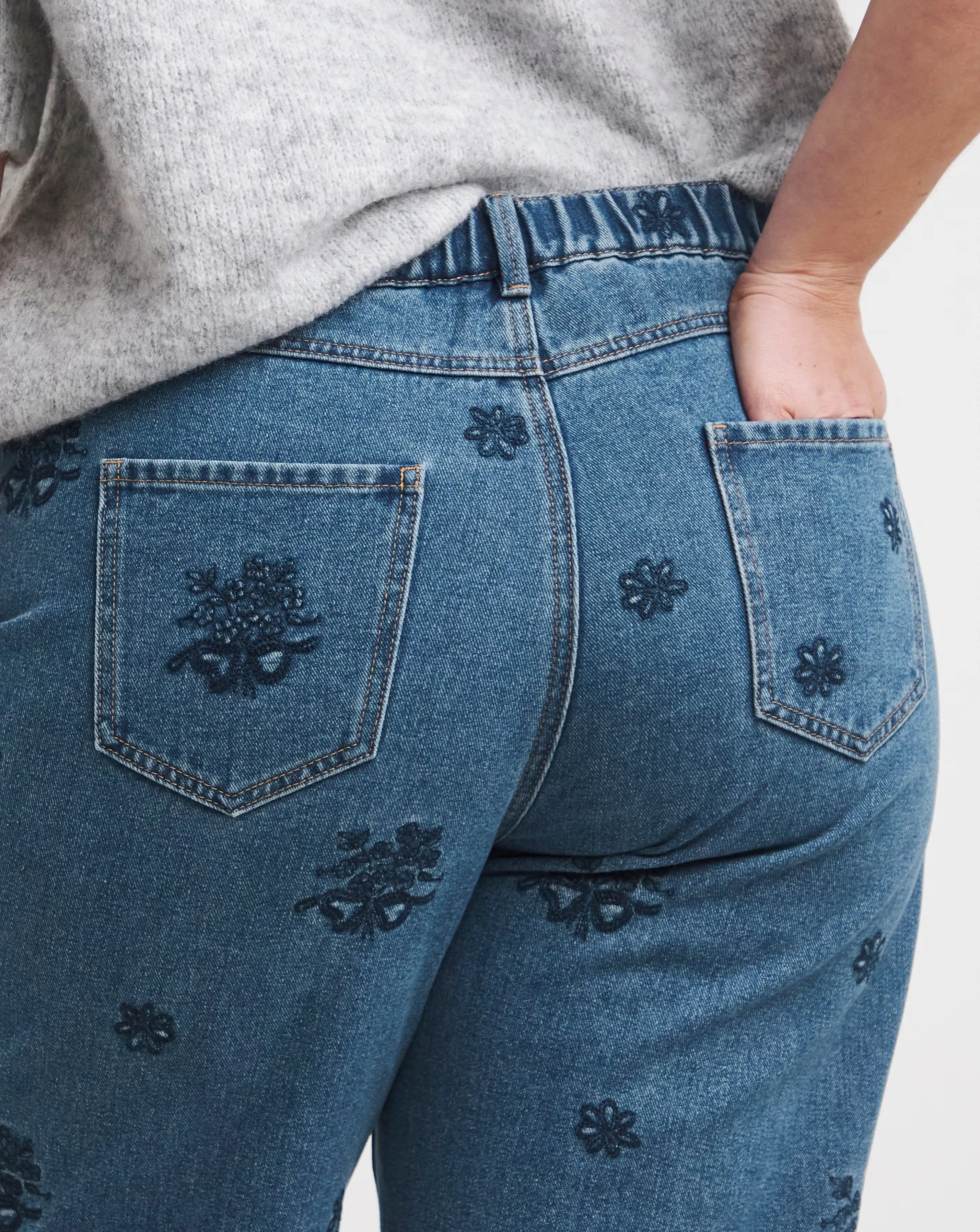 8520-embroidered-barrel-leg-jeans-mid-wash-1.jpg