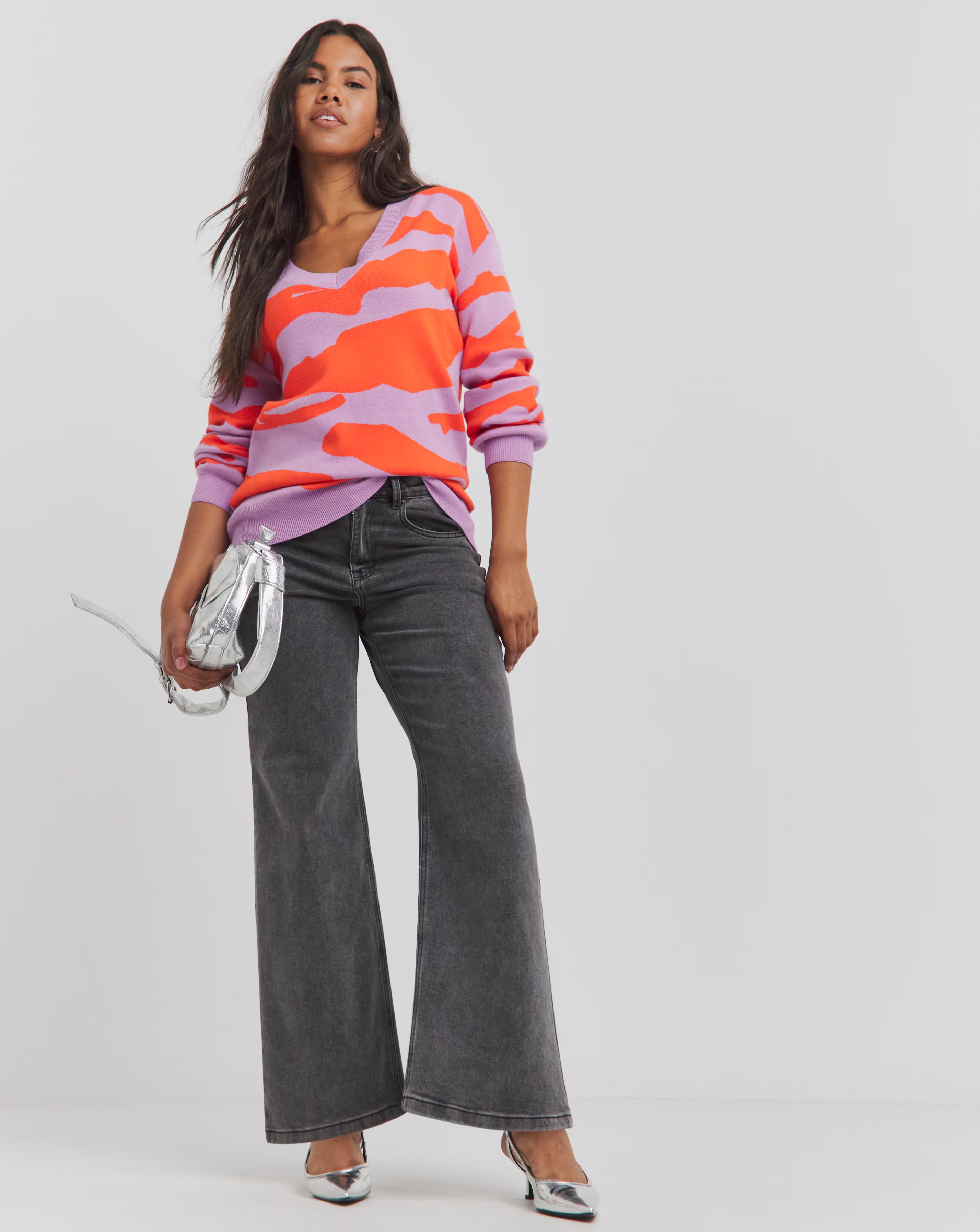 85248-orange-purple-abstract-zebra-v-neck-jumper-1.webp