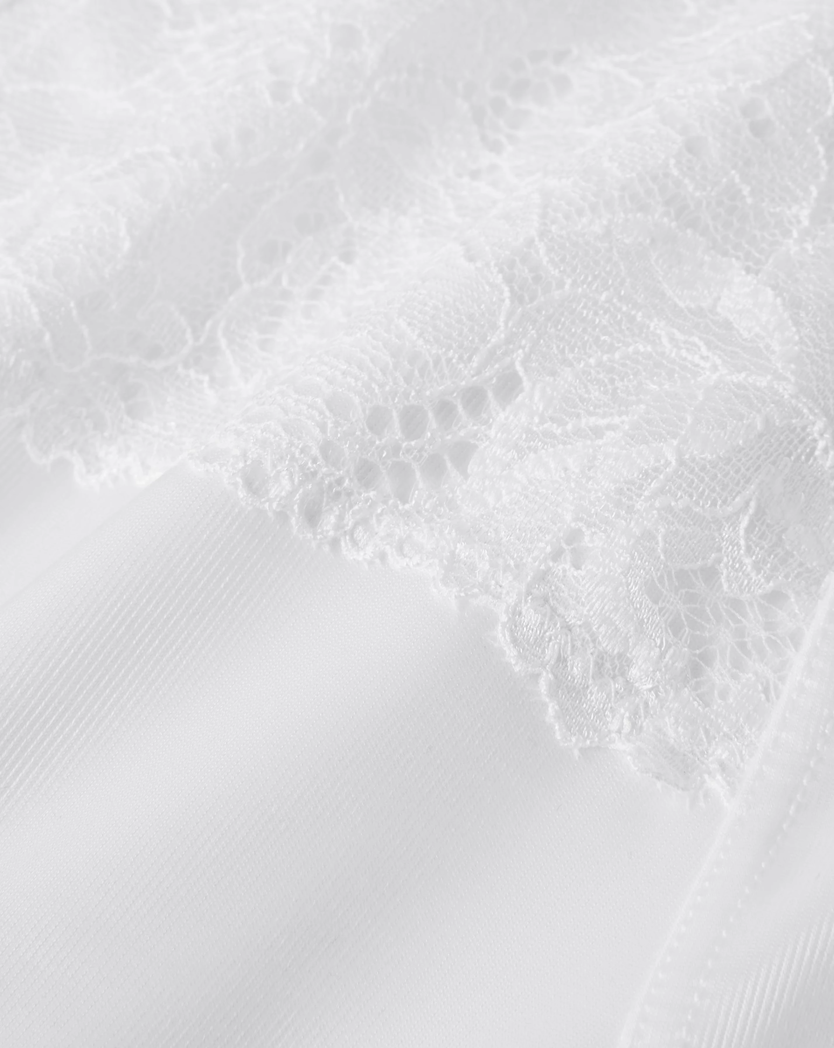 85688-magisculpt-ella-lace-firm-tummy-control-waist-nipper-knickers-white-1.webp
