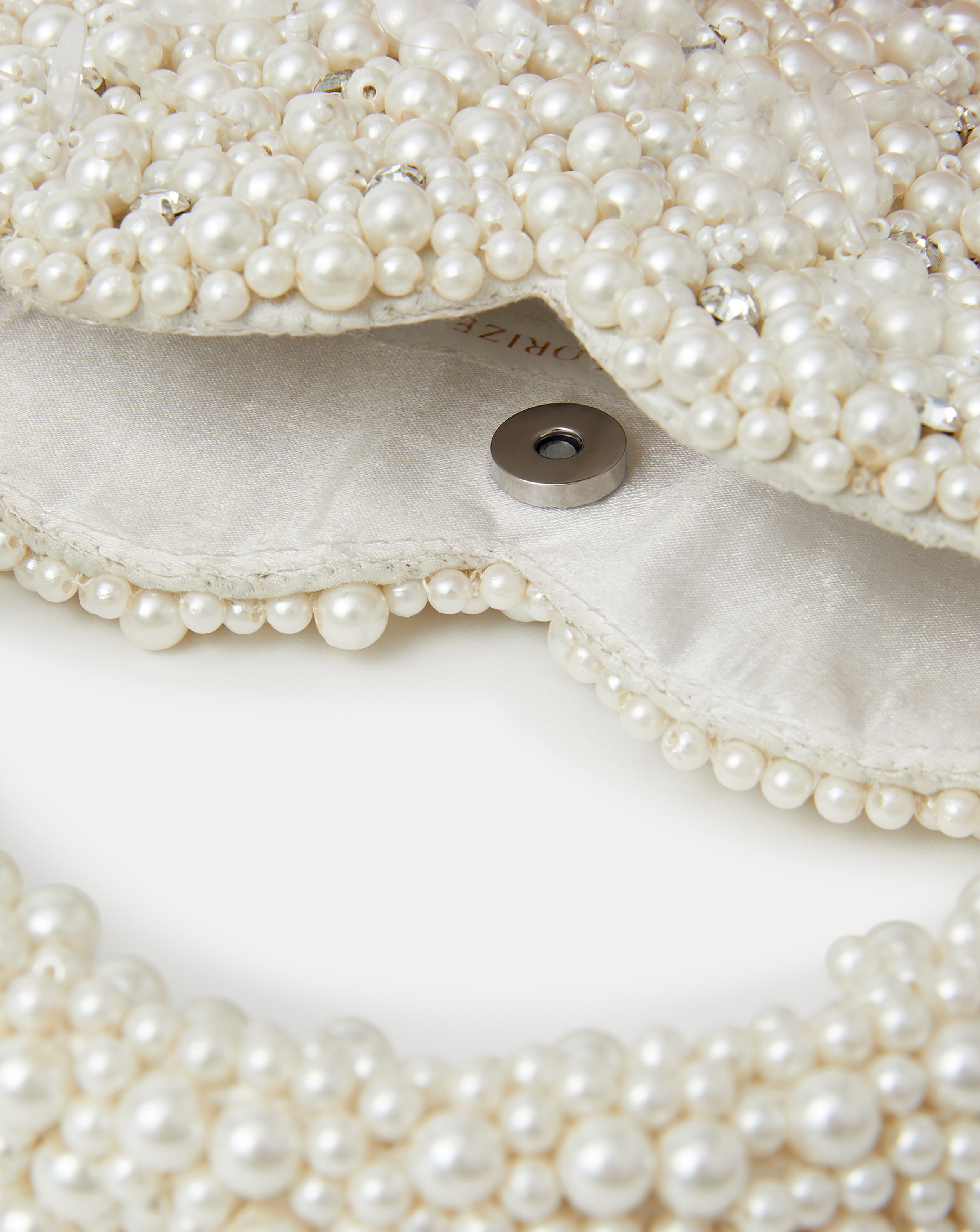85840-accessorize-bridal-pearl-heart-handbag-1.jpg