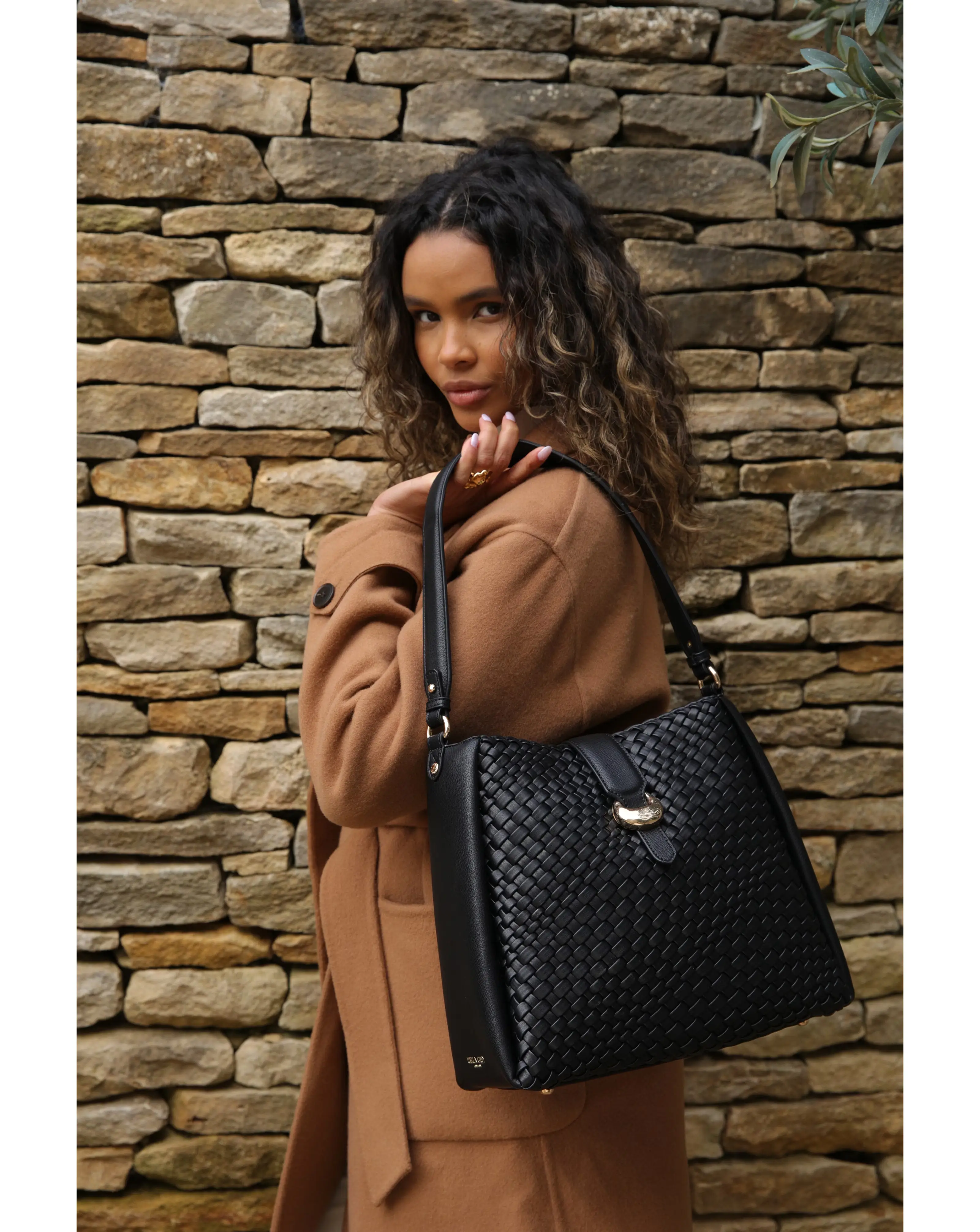 85955-luella-grey-flora-black-weave-hobo-1.jpg