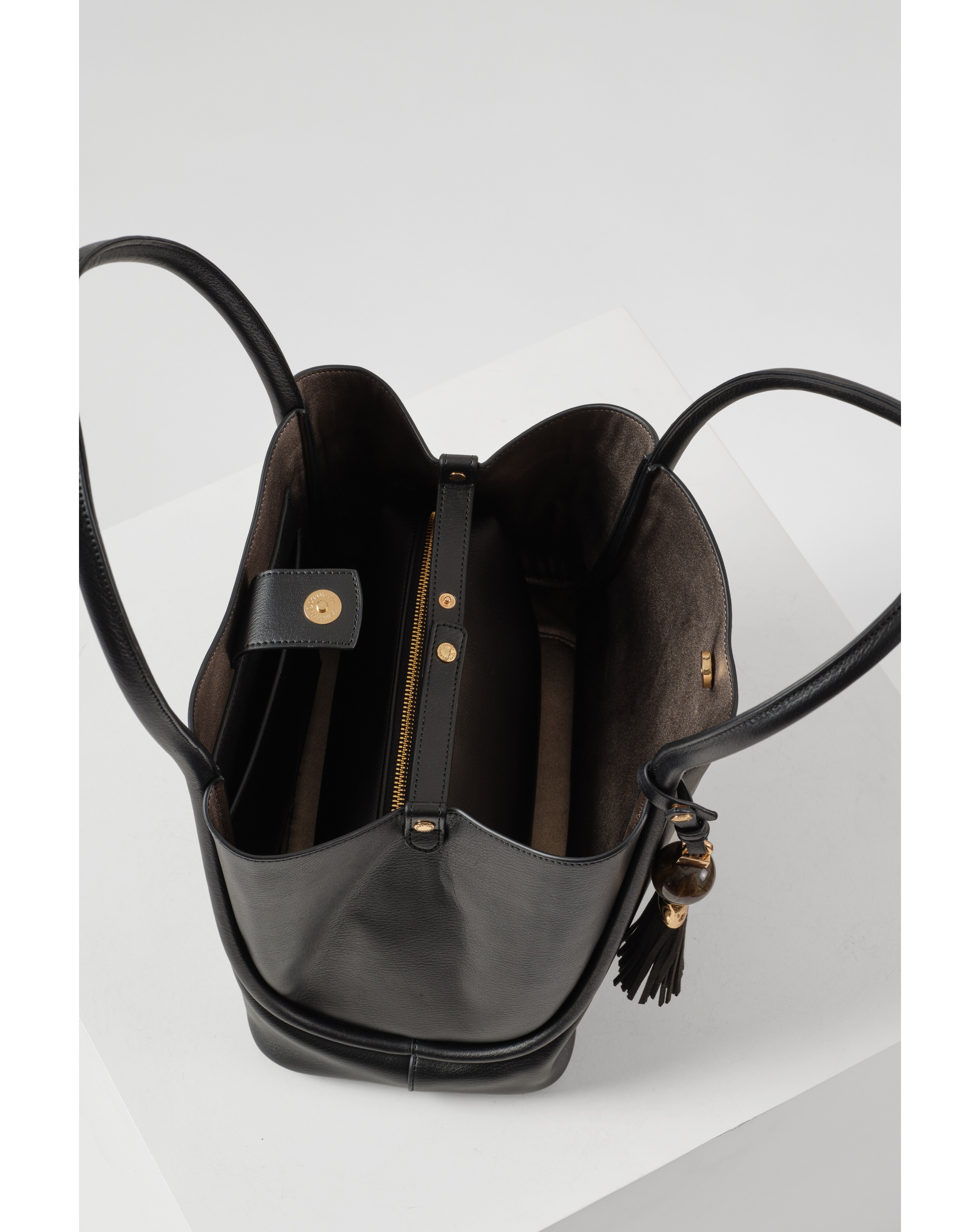 85956-luella-grey-floella-black-tote-1.webp