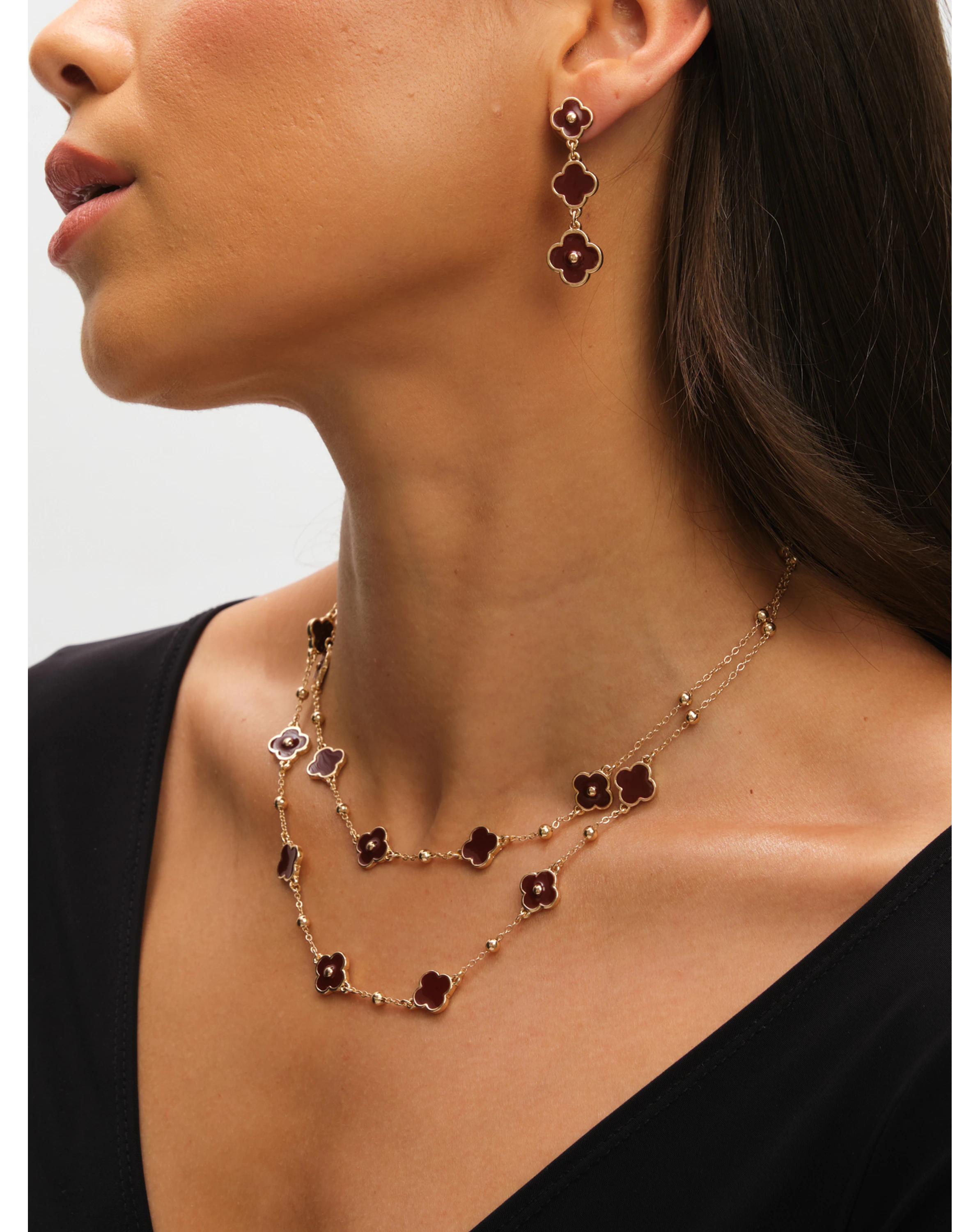 85987-mood-gold-polished-amp-burgundy-clover-double-row-necklace-1.jpg