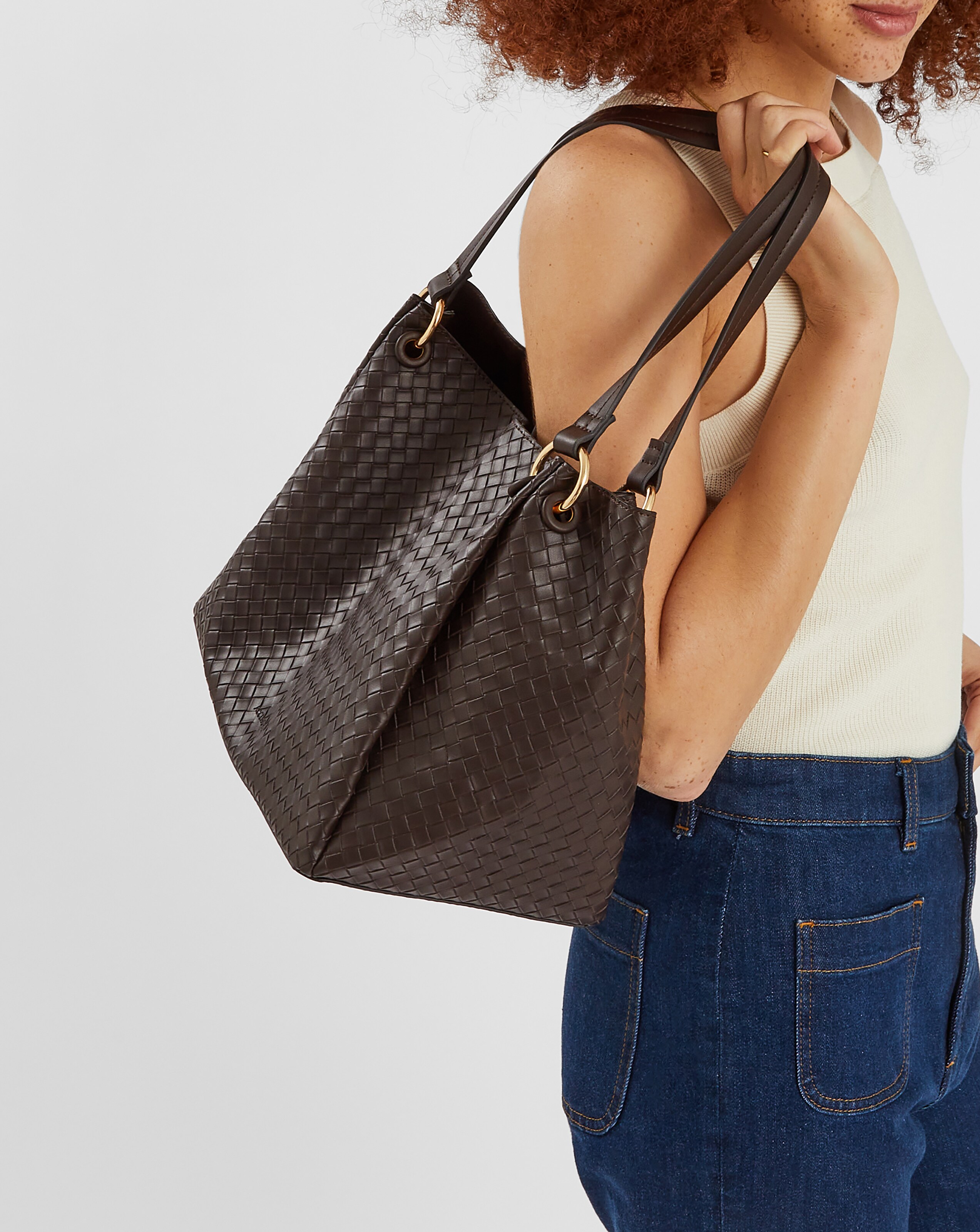 86003-accessorize-woven-shoulder-bag-1.jpg