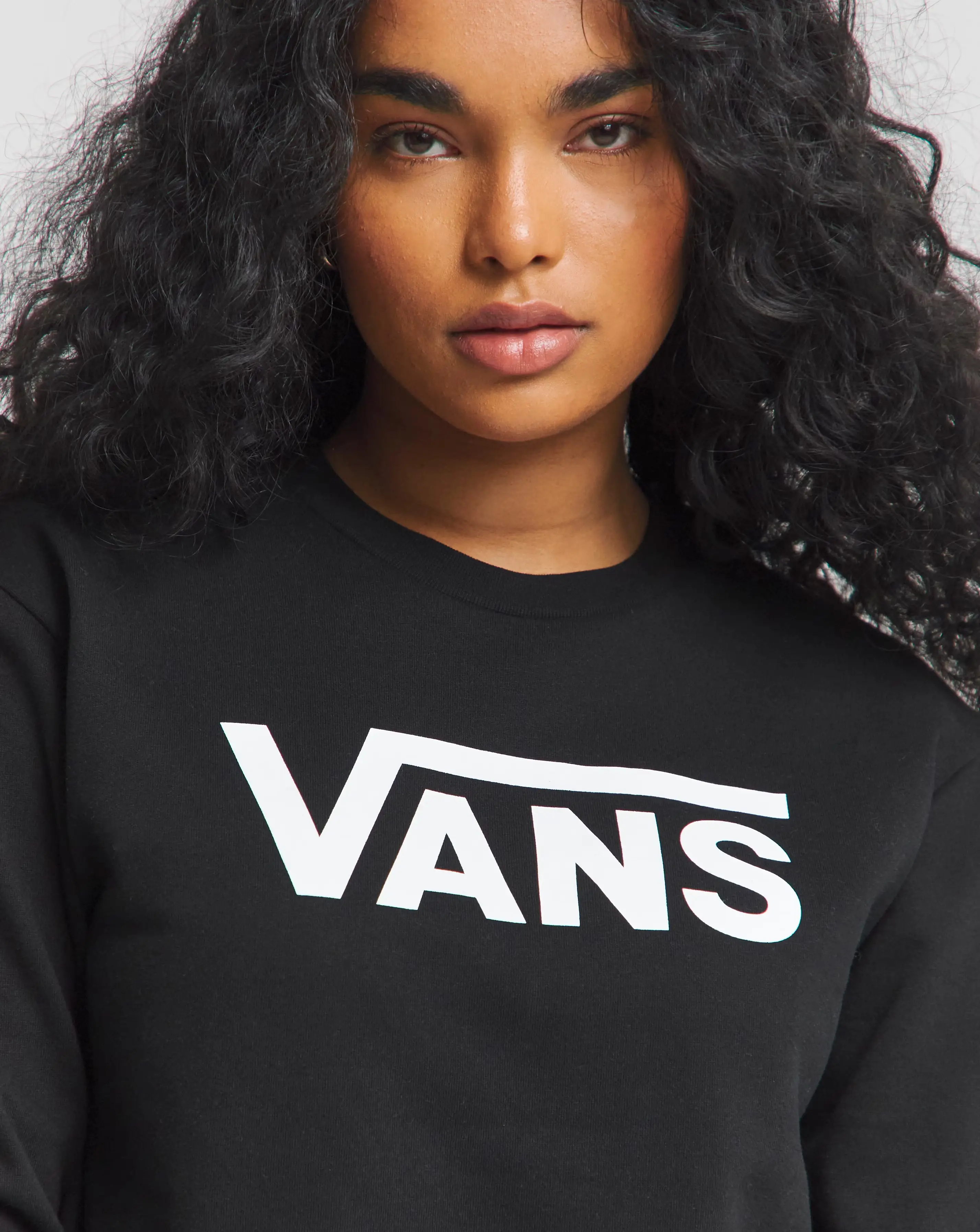 87123-vans-drop-v-logo-bff-crew-sweatshirt-1.webp