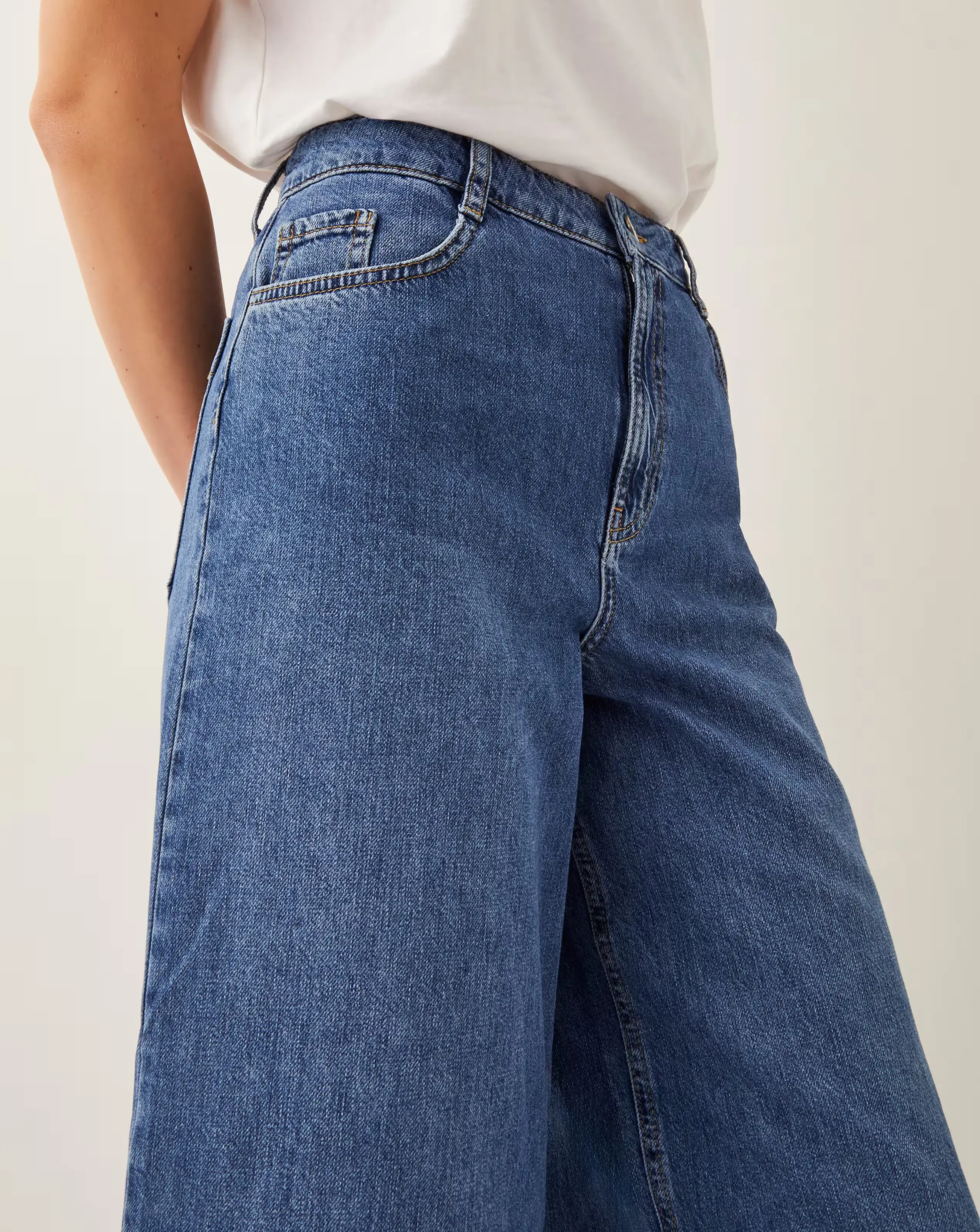 87645-monsoon-jenna-wide-leg-crop-jeans-1.jpg