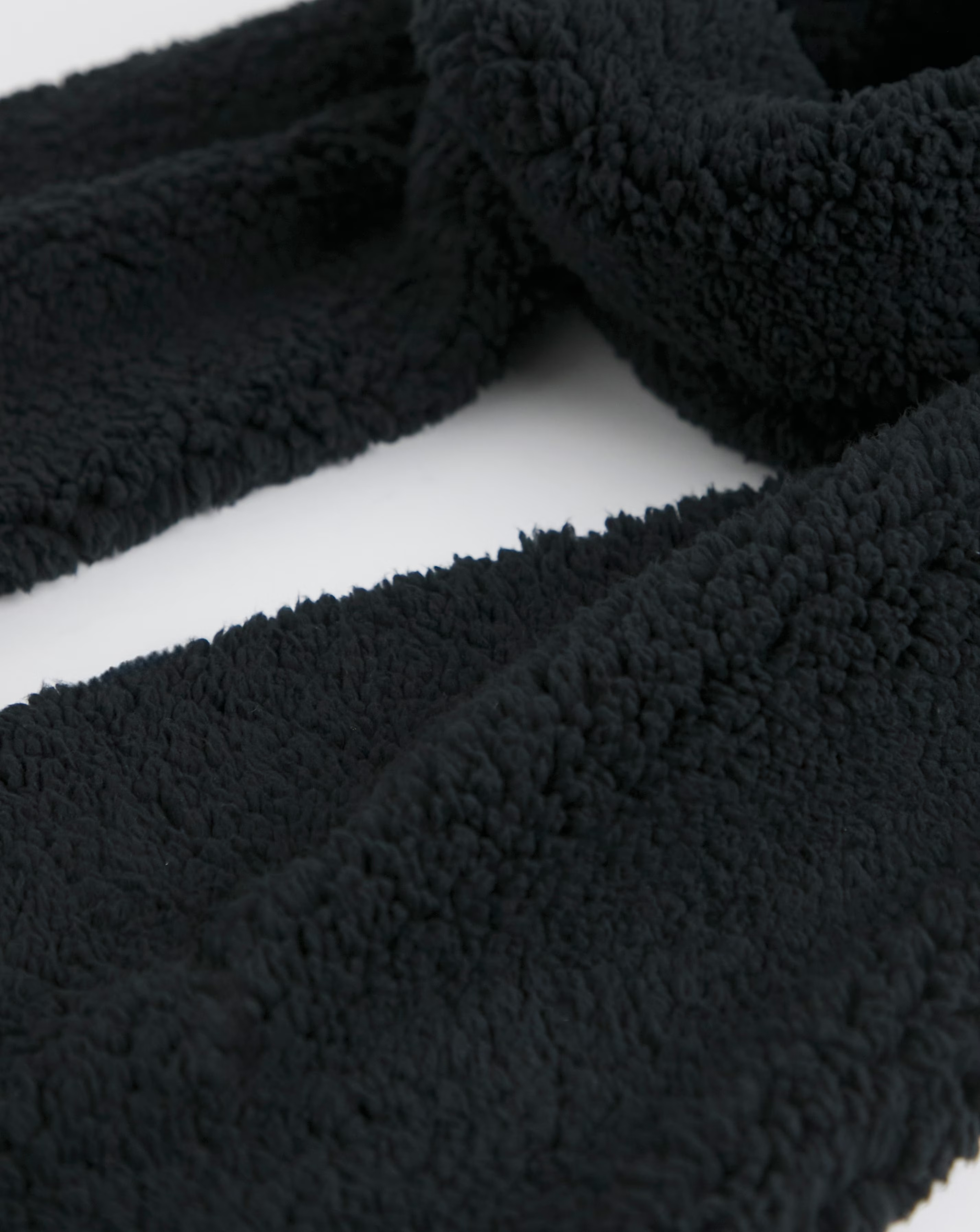 88748-black-borg-scarf-1.jpg