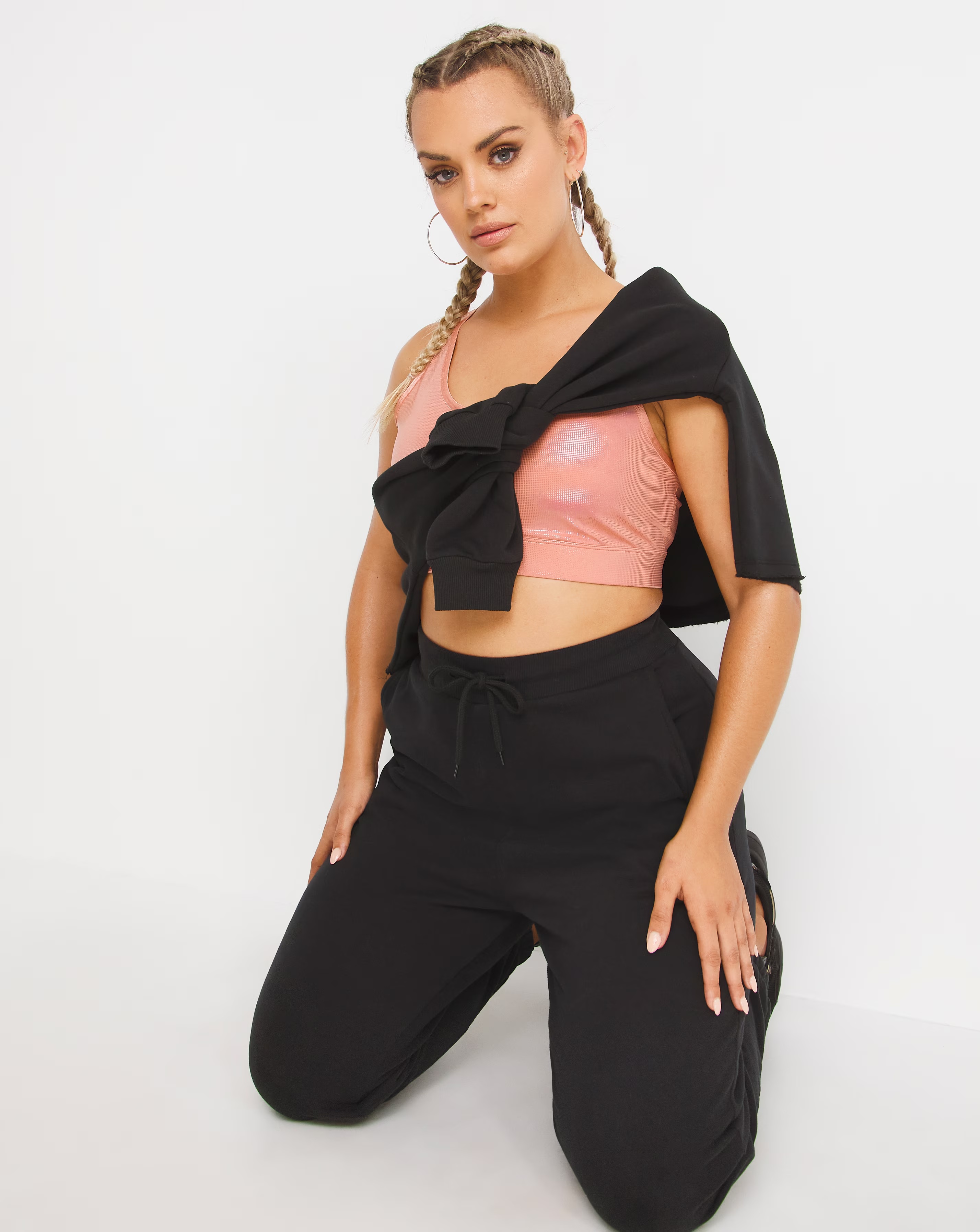 88775-puma-mid-impact-concept-bra-1.webp
