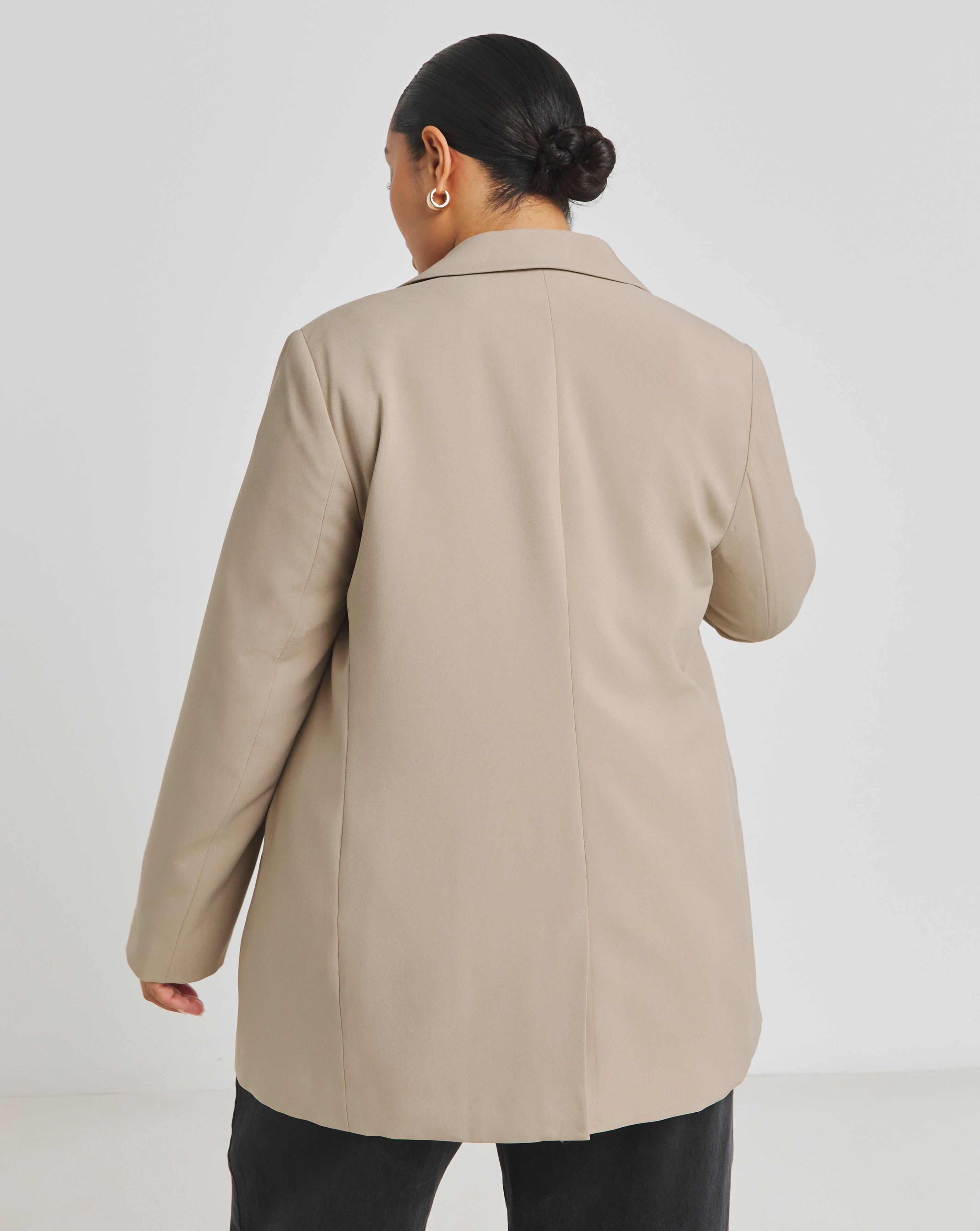 89437-simply-be-neutral-single-breasted-blazer-1.webp