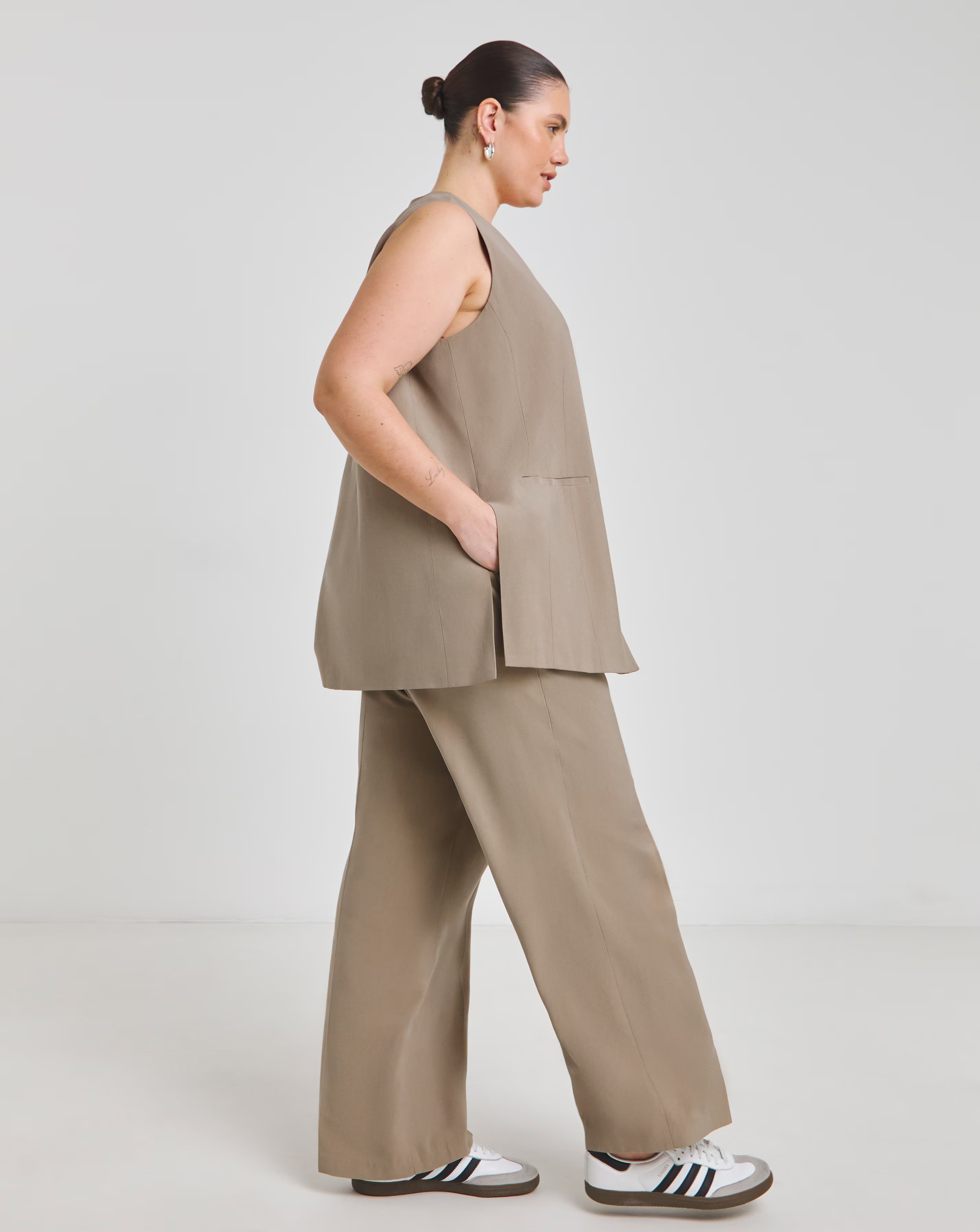 89527-simply-be-neutral-soft-twill-wide-leg-co-ord-trouser-1.jpg