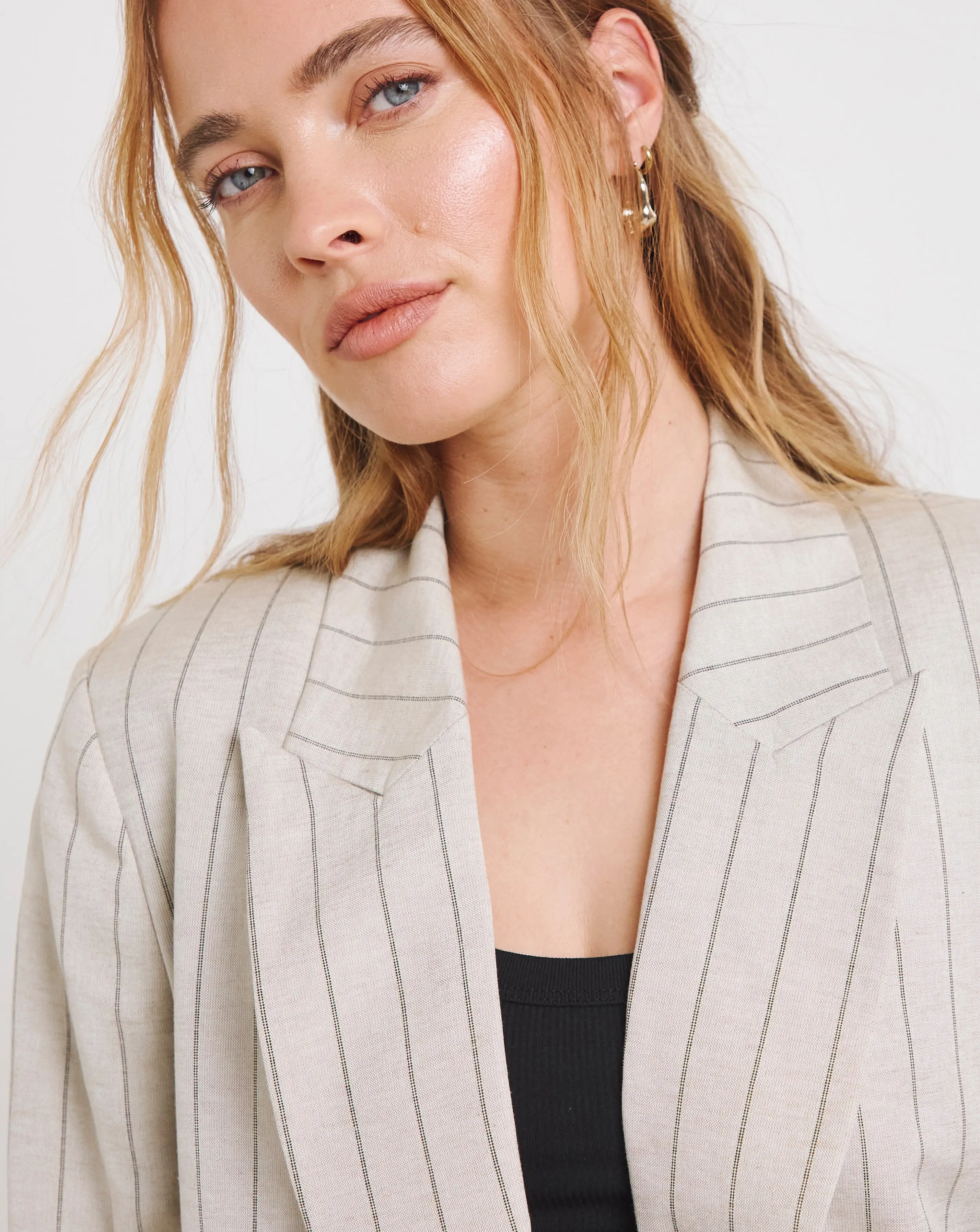 89540-simply-be-neutral-linen-blend-pinstripe-co-ord-blazer-1.webp