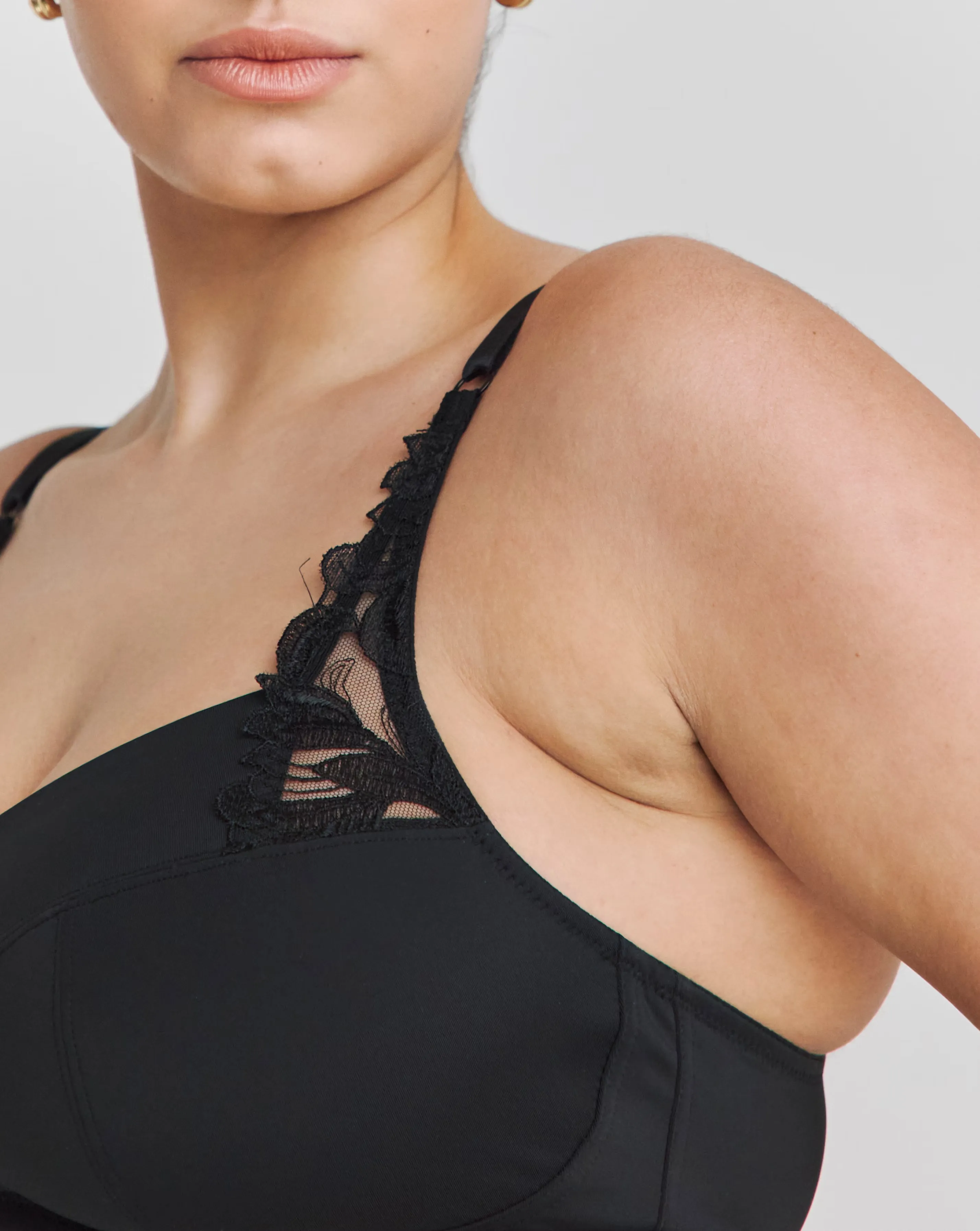 91595-pretty-secrets-2-pack-flora-non-wired-bras-b-f-black-white-1.jpg