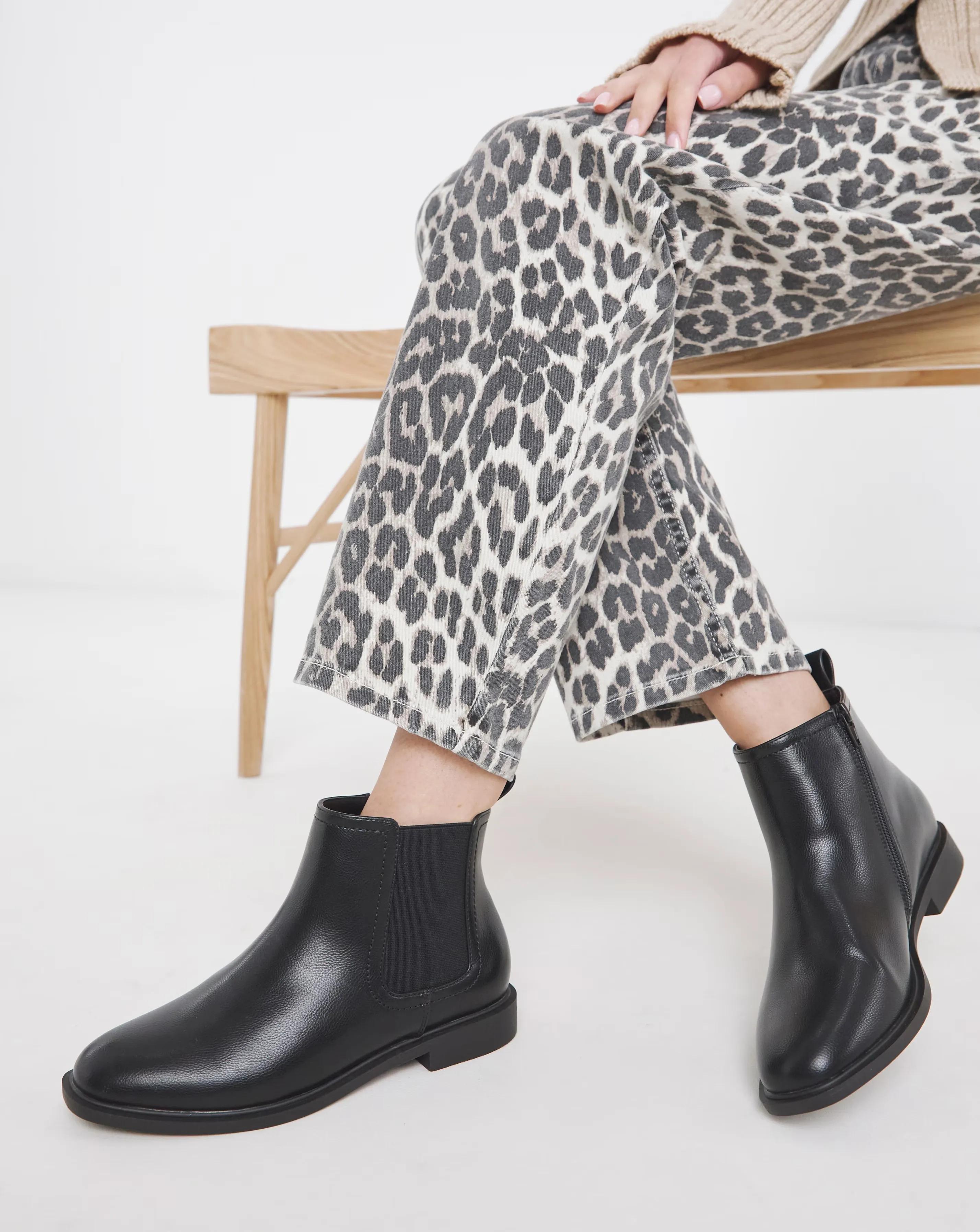 Bettina Classic Ankle Chelsea Boots - Standard Fit (D)