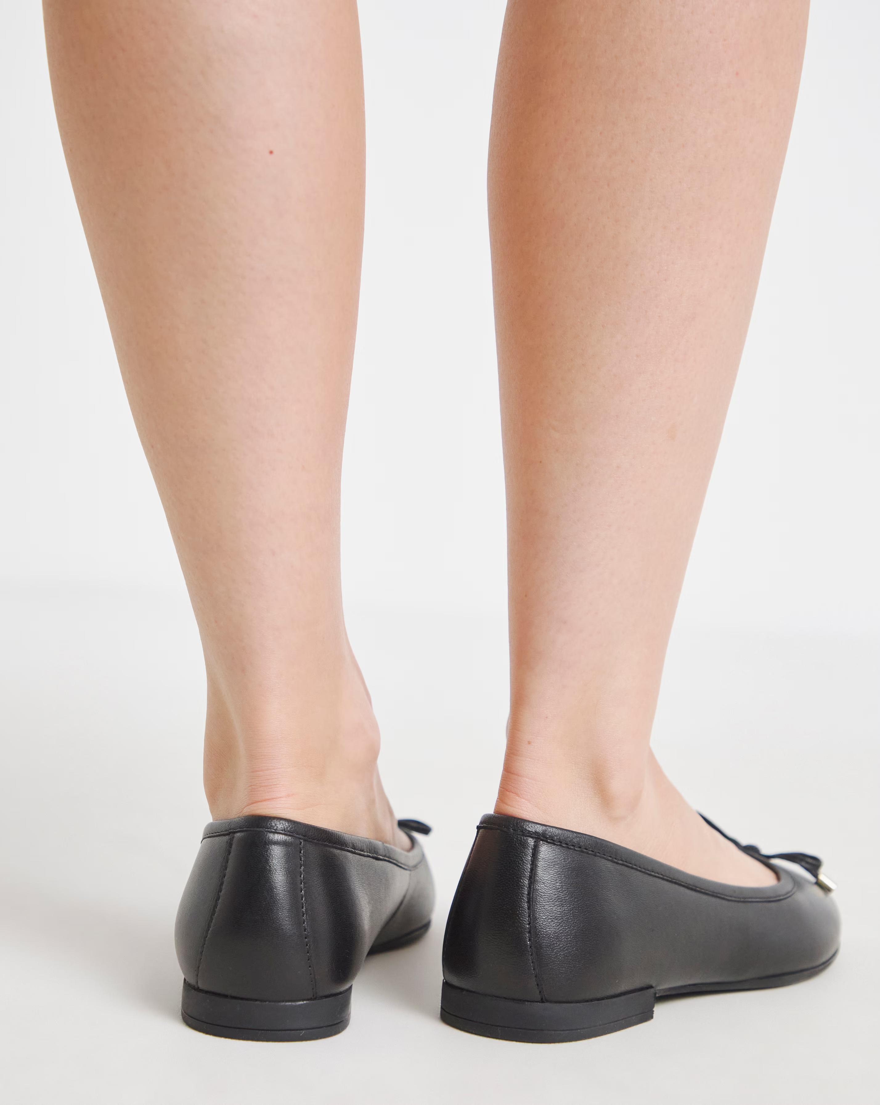 92569-pine-classic-leather-ballerinas-extra-wide-fit-eee–1.webp