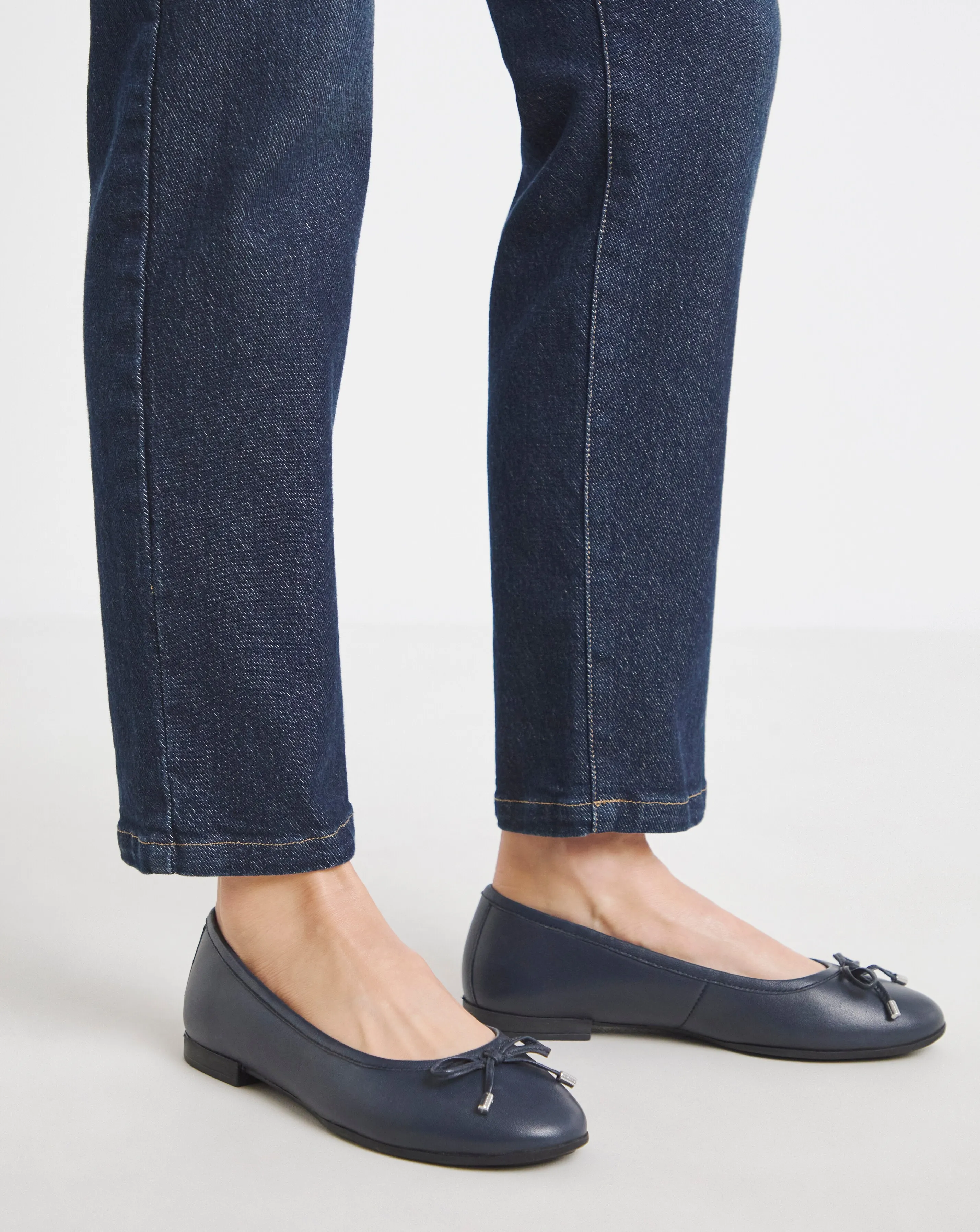 92582-pine-classic-leather-ballerinas-extra-wide-fit-eee–1.webp