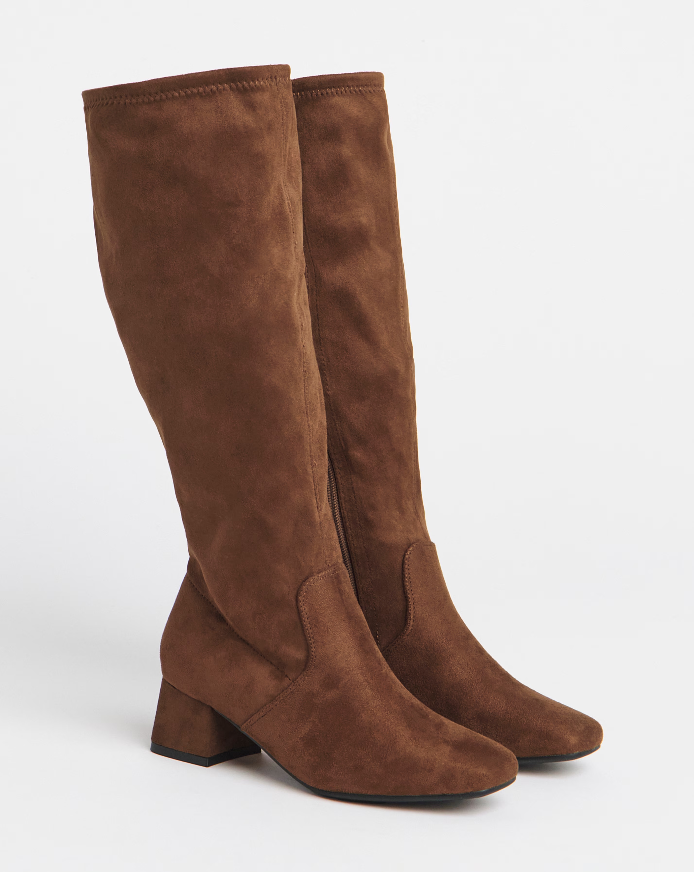 92714-claudia-block-heel-knee-high-boots-wide-fit-e-amp-super-curvy-curvy-plus-calf-1.webp