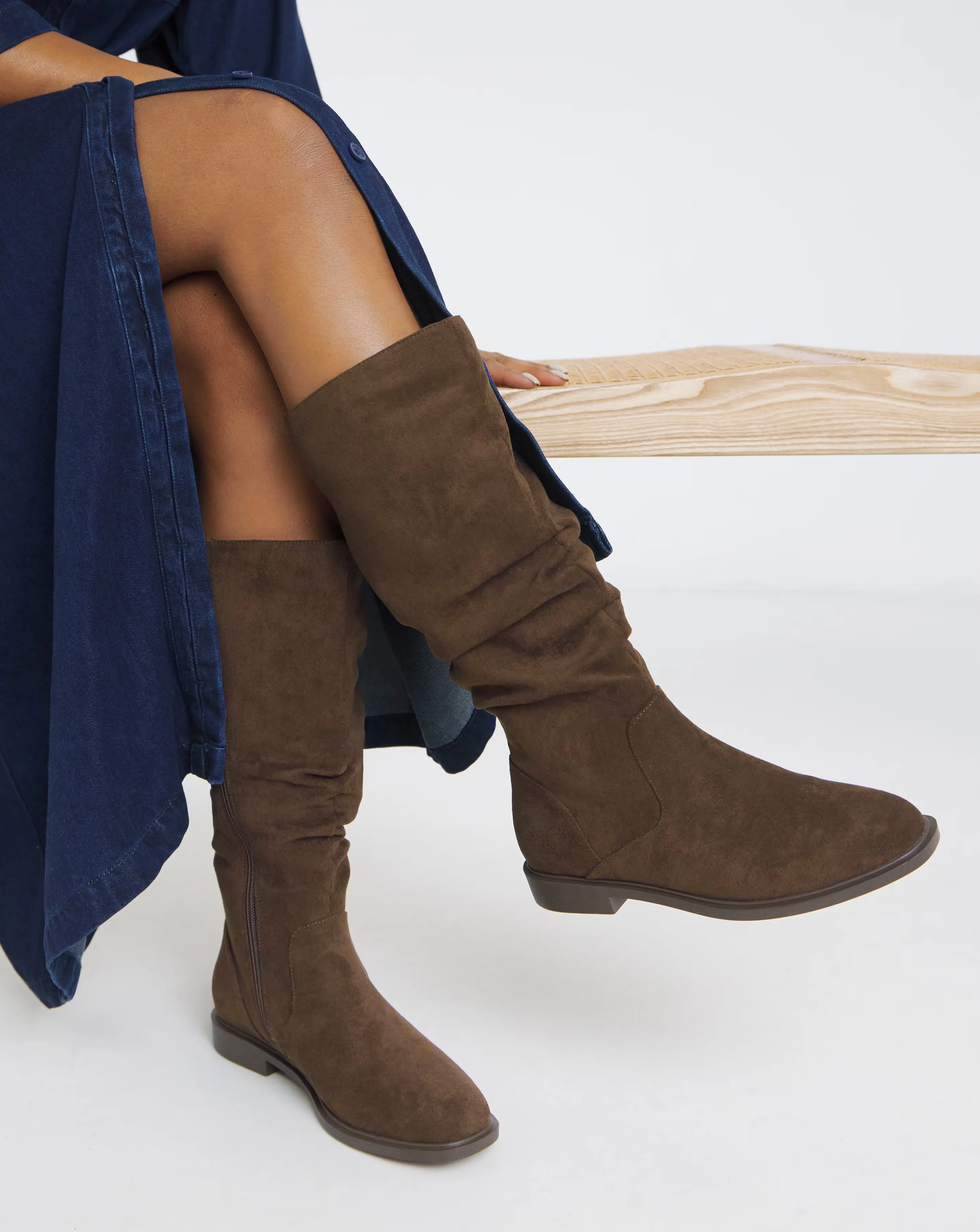92944-pebble-knee-high-ruched-boots-wide-fit-e-amp-super-curvy-calf-1.webp