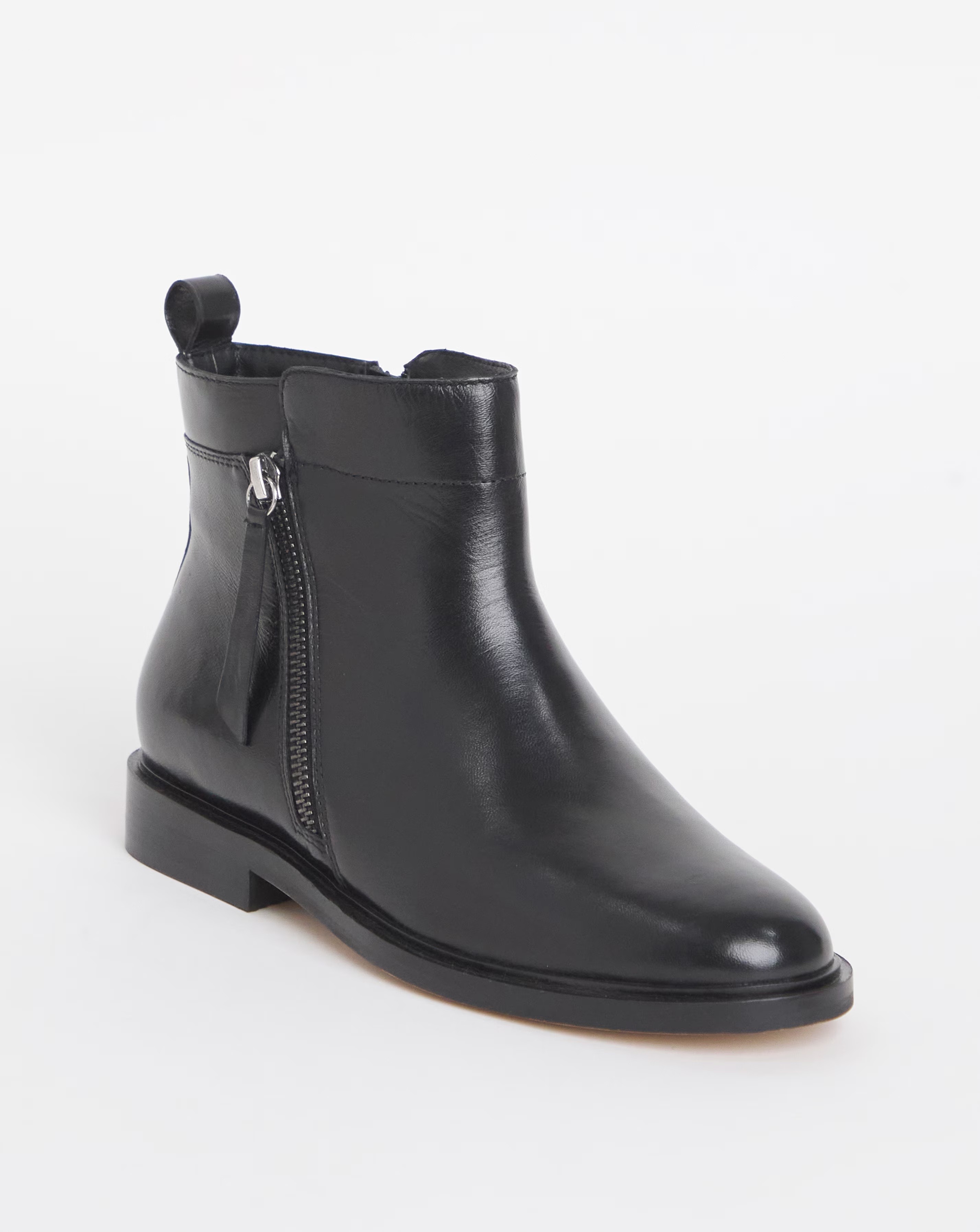 93123-camden-leather-side-zip-ankle-boot-extra-wide-fit-eee–1.webp