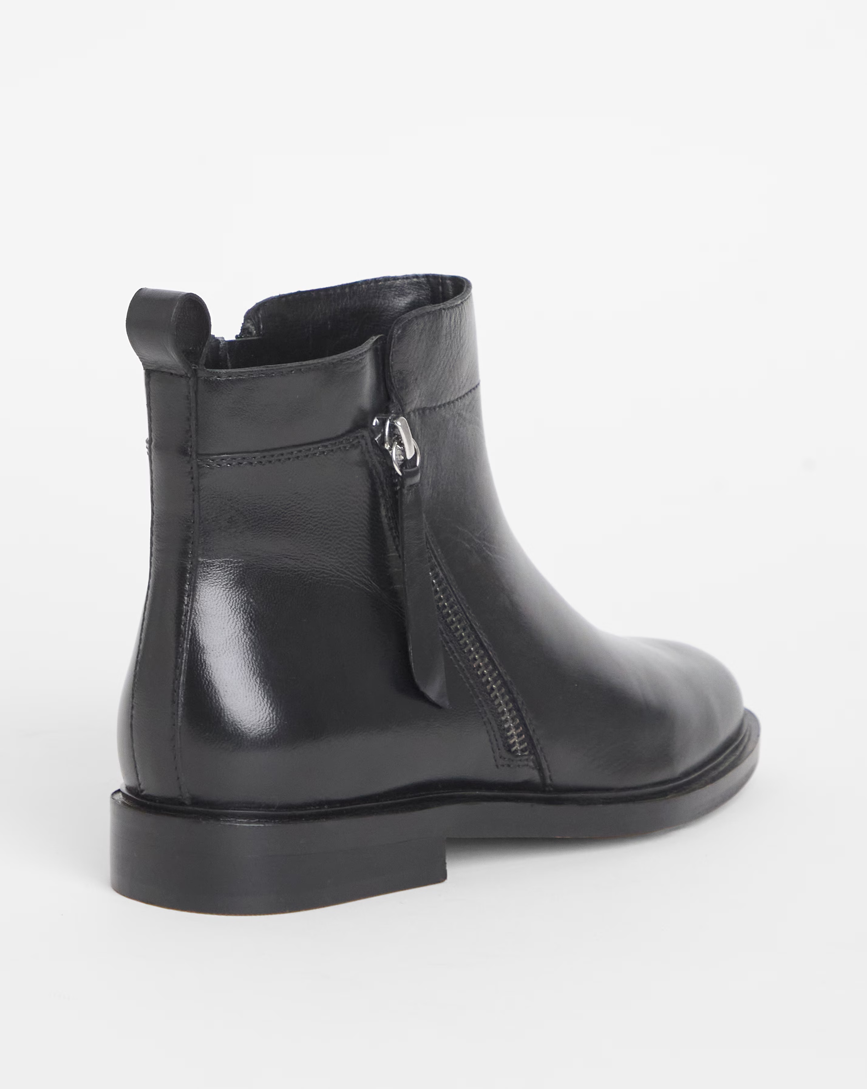 93123-camden-leather-side-zip-ankle-boot-extra-wide-fit-eee–1.webp