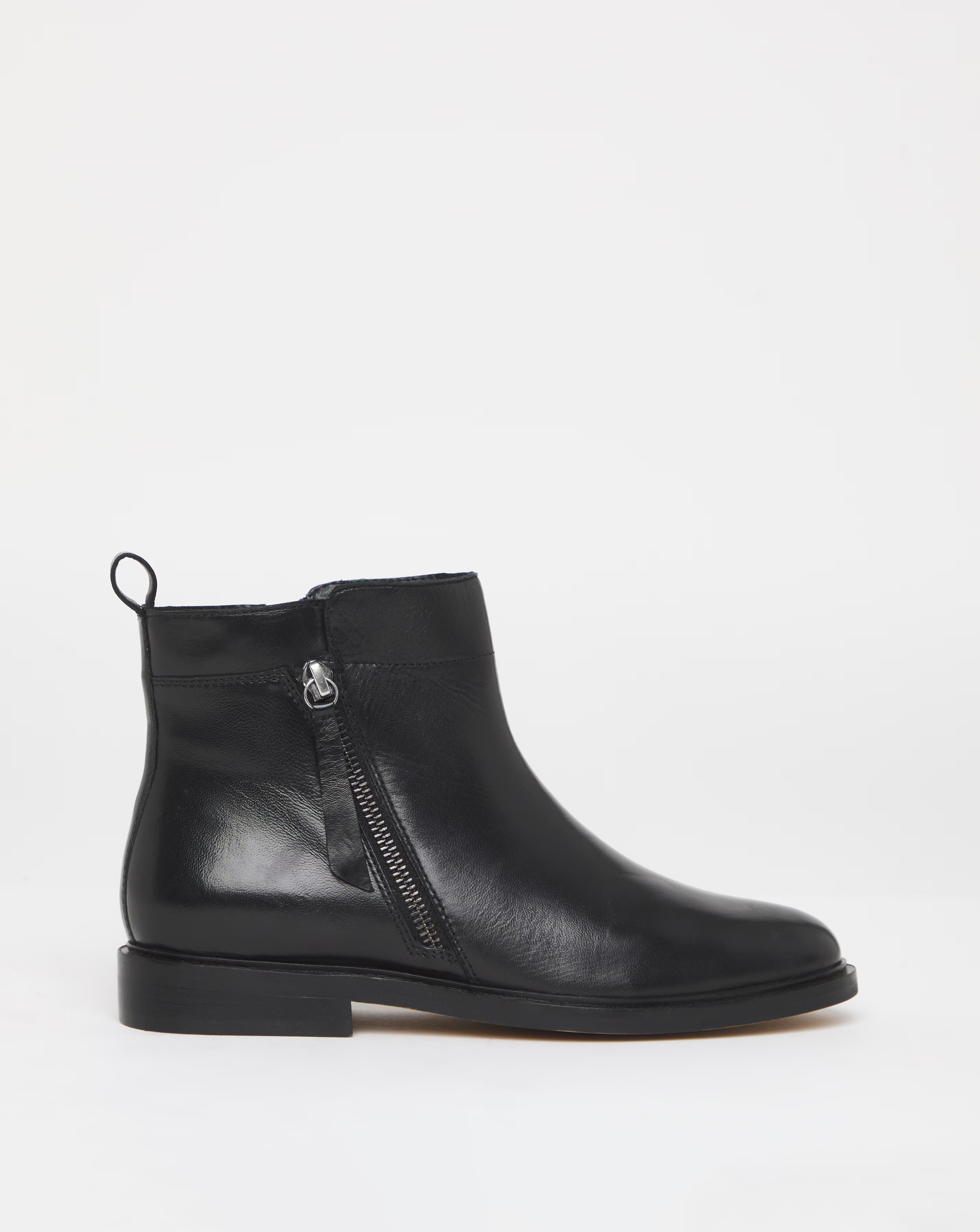 93123-camden-leather-side-zip-ankle-boot-extra-wide-fit-eee–1.webp
