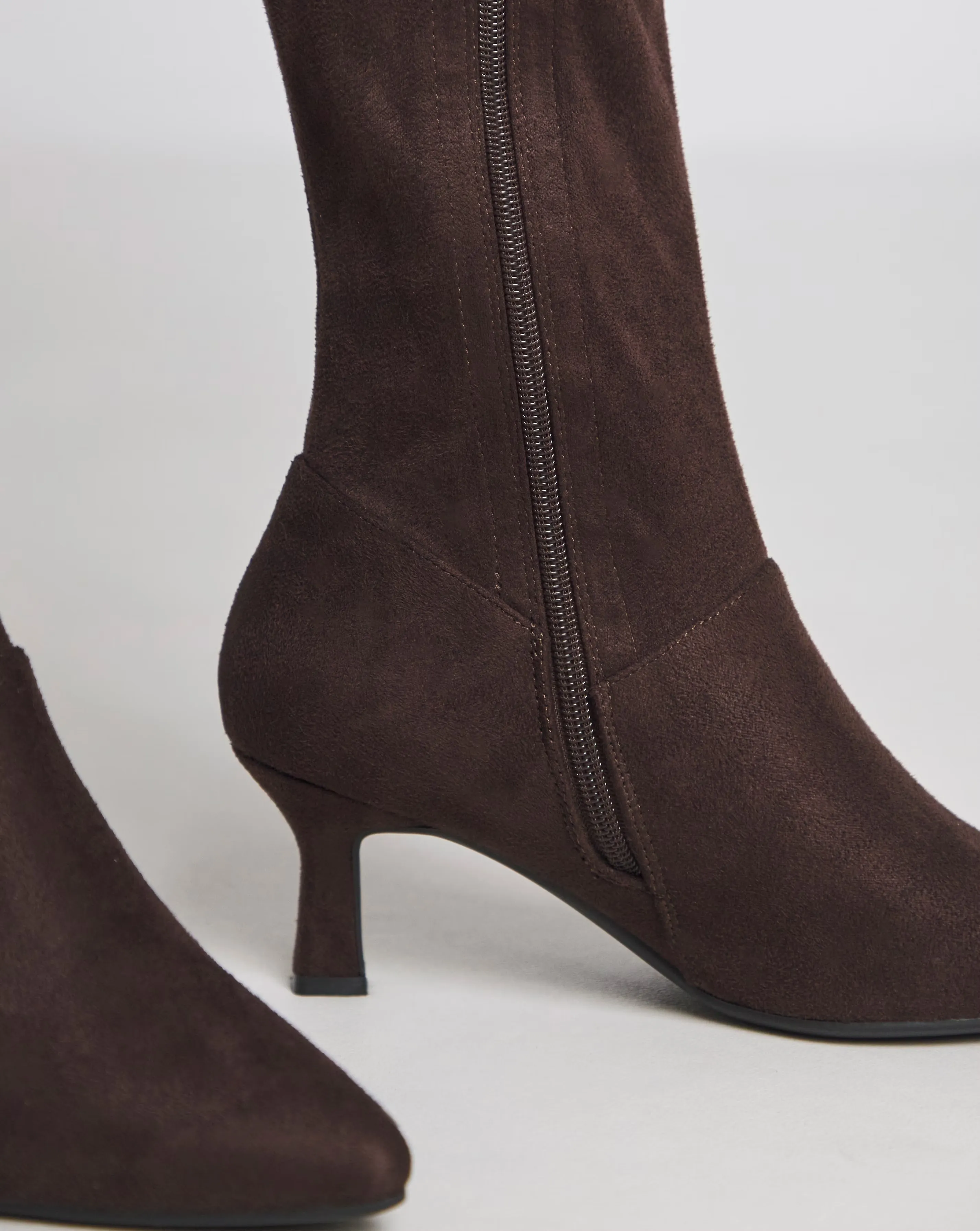93460-hillary-kitten-heel-high-leg-boot-wide-e-fit-standard-calf-1.webp