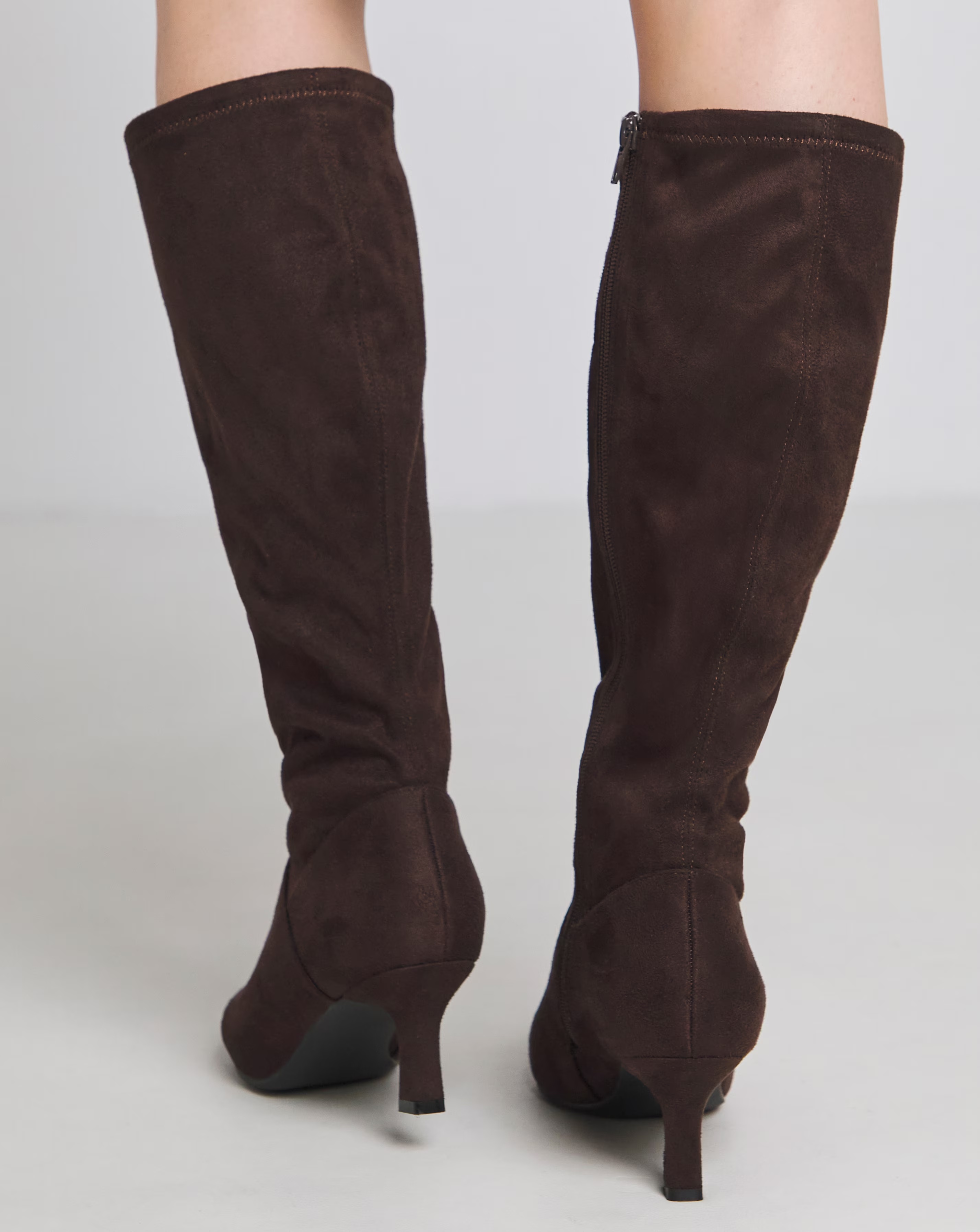 93467-hillary-kitten-heel-high-leg-boot-extra-wide-eee-fit-standard-calf-1.webp