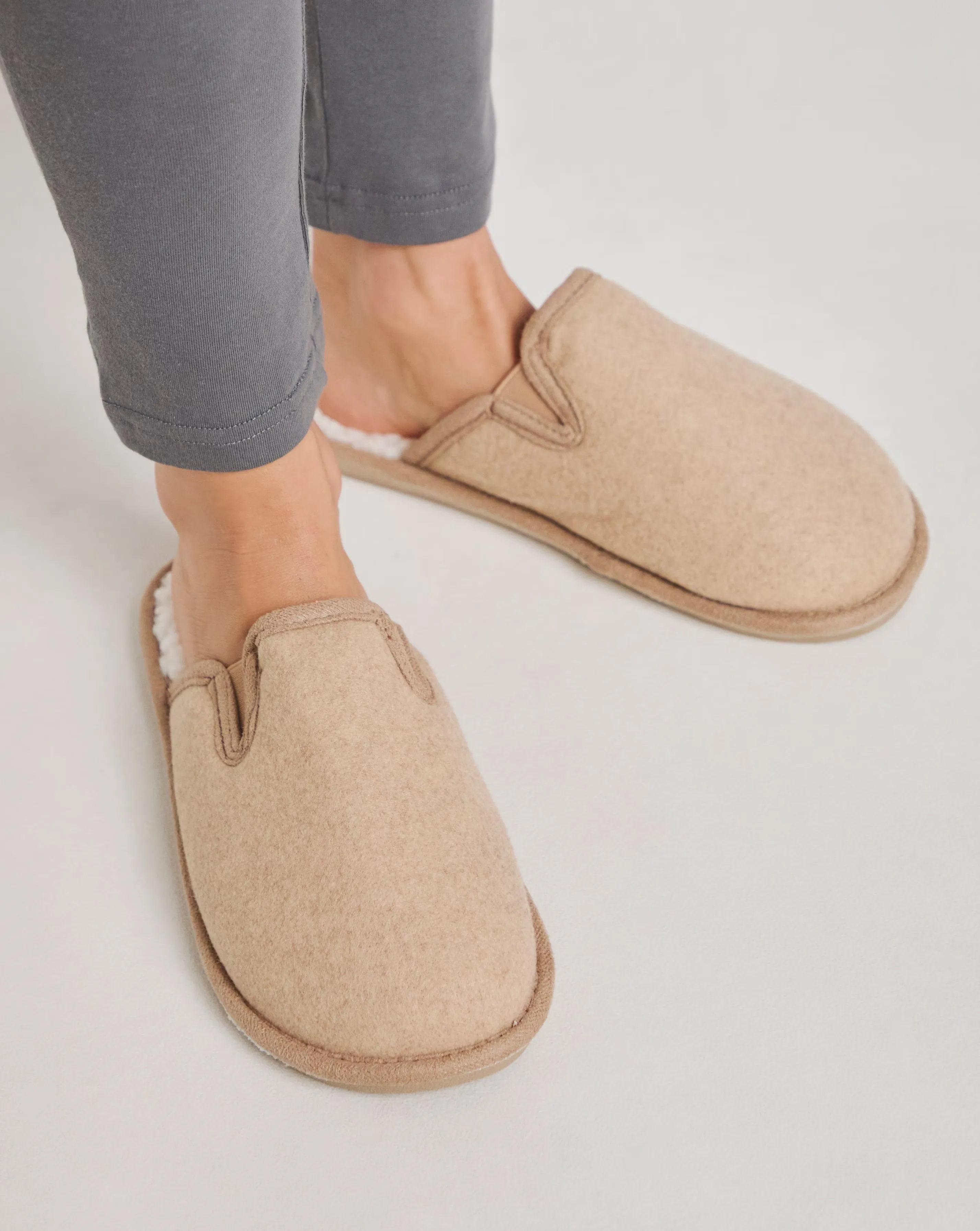 93521-caitlyn-open-toe-mule-extra-wide-fit-eee–1.webp