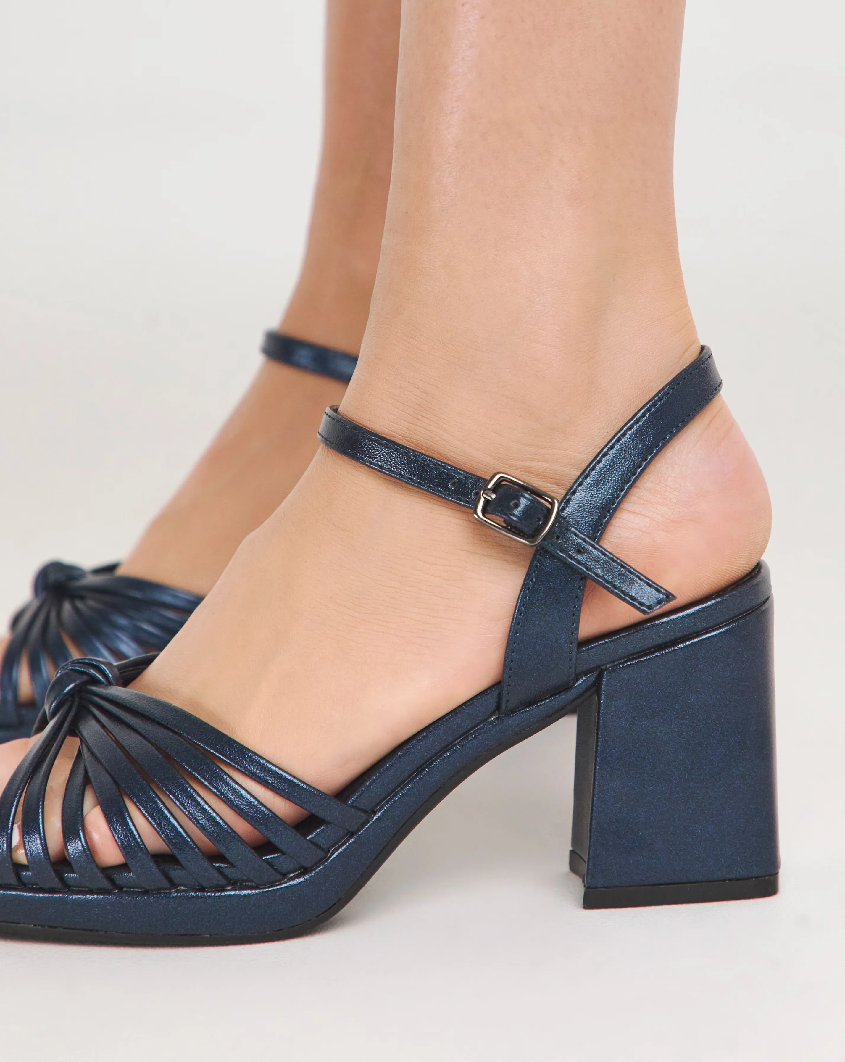 93580-cerise-twist-upper-platform-sandal-extra-wide-eee-fit-1.webp
