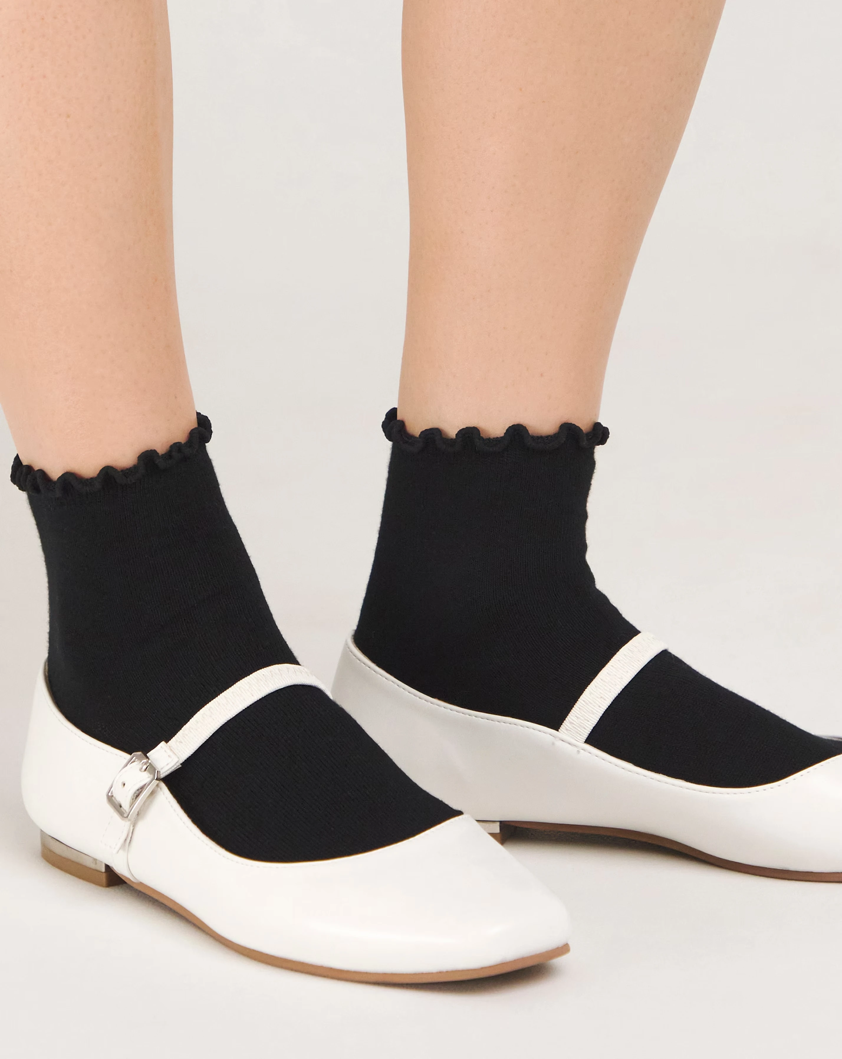 93811-simply-be-emilie-mary-jane-stretch-ballerina-shoes-wide-fit-e–1.webp