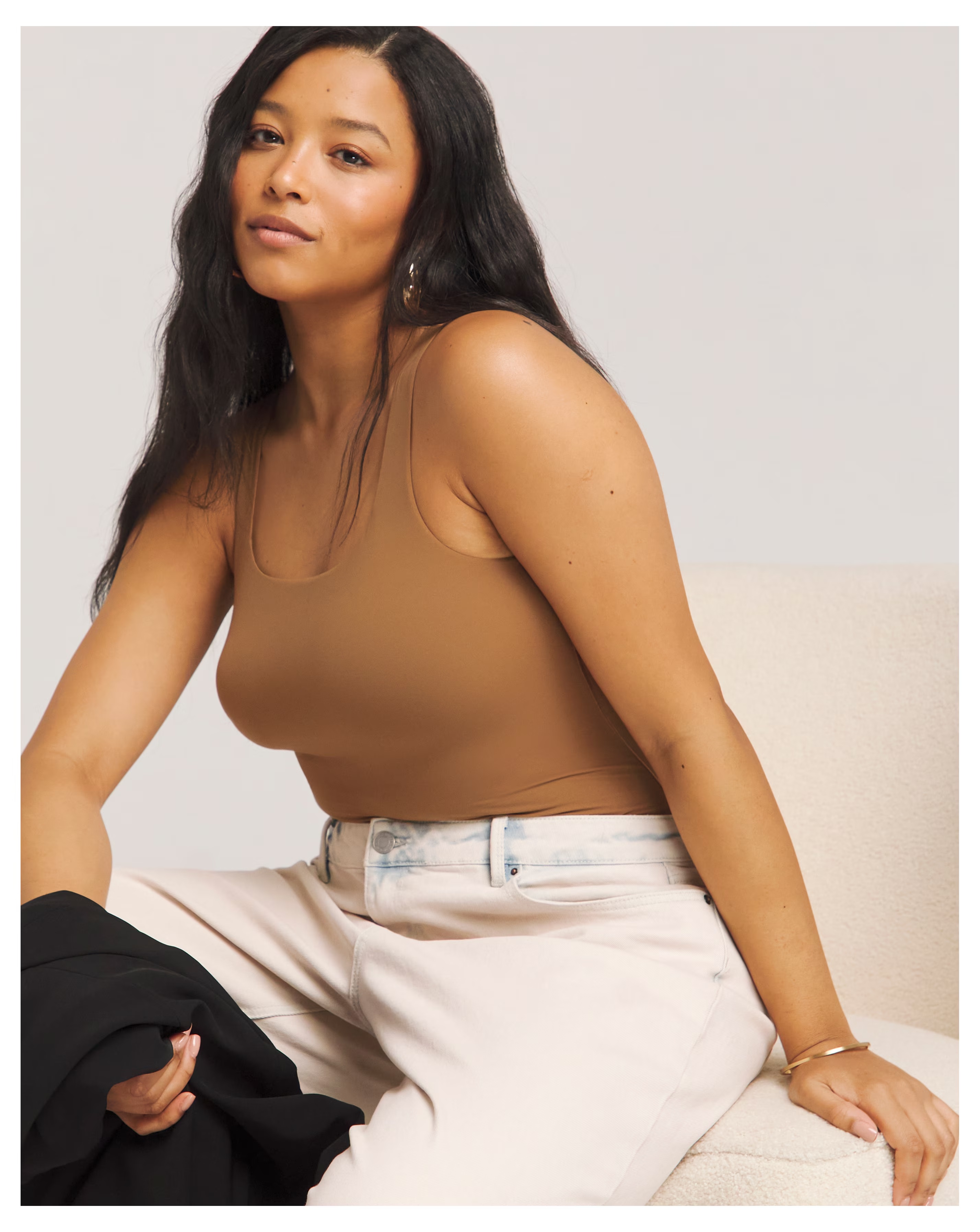 9384-magisculpt-light-control-smoothing-vest-bodysuit-1.jpg