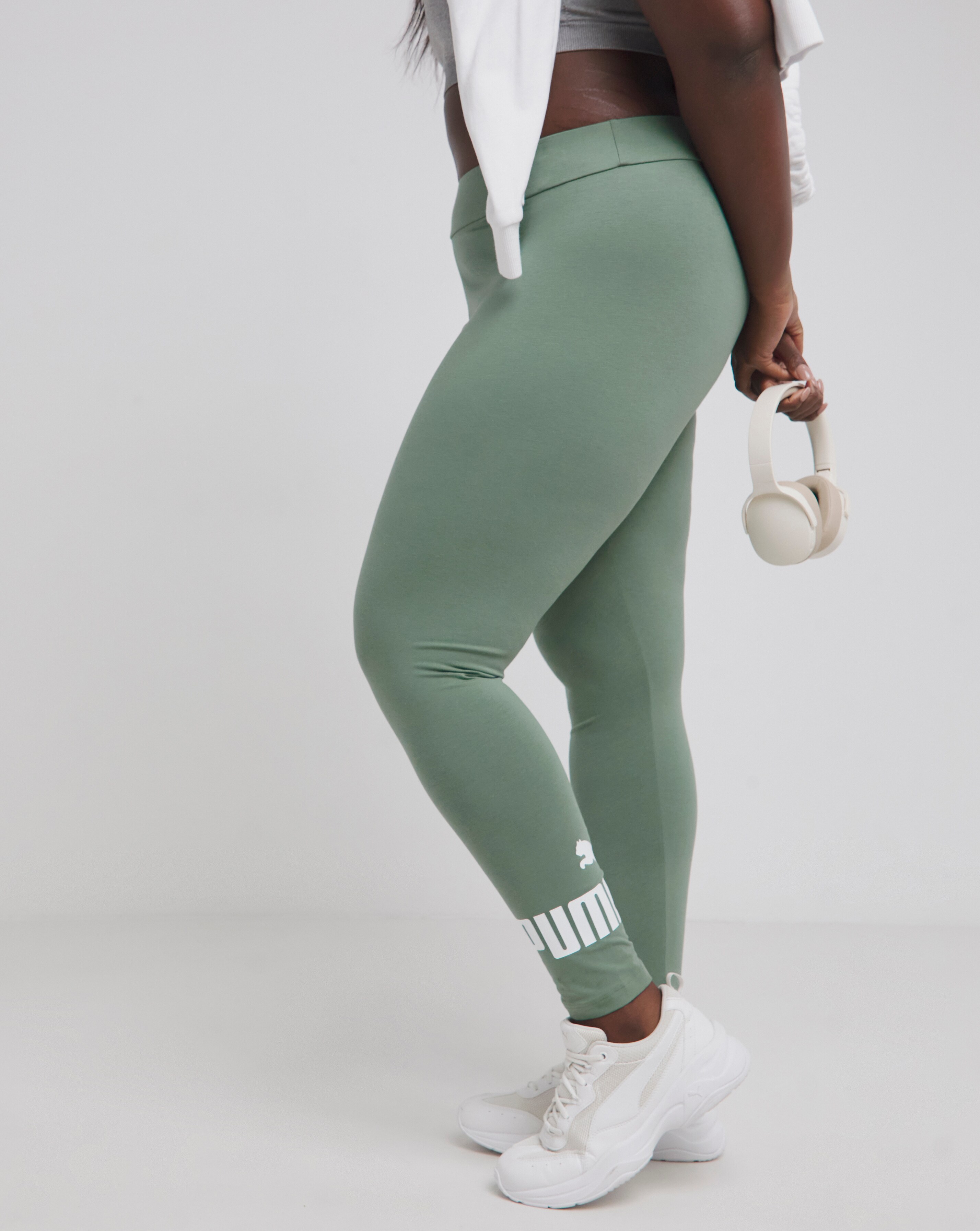 93899-puma-essentials-logo-leggings-1.jpg