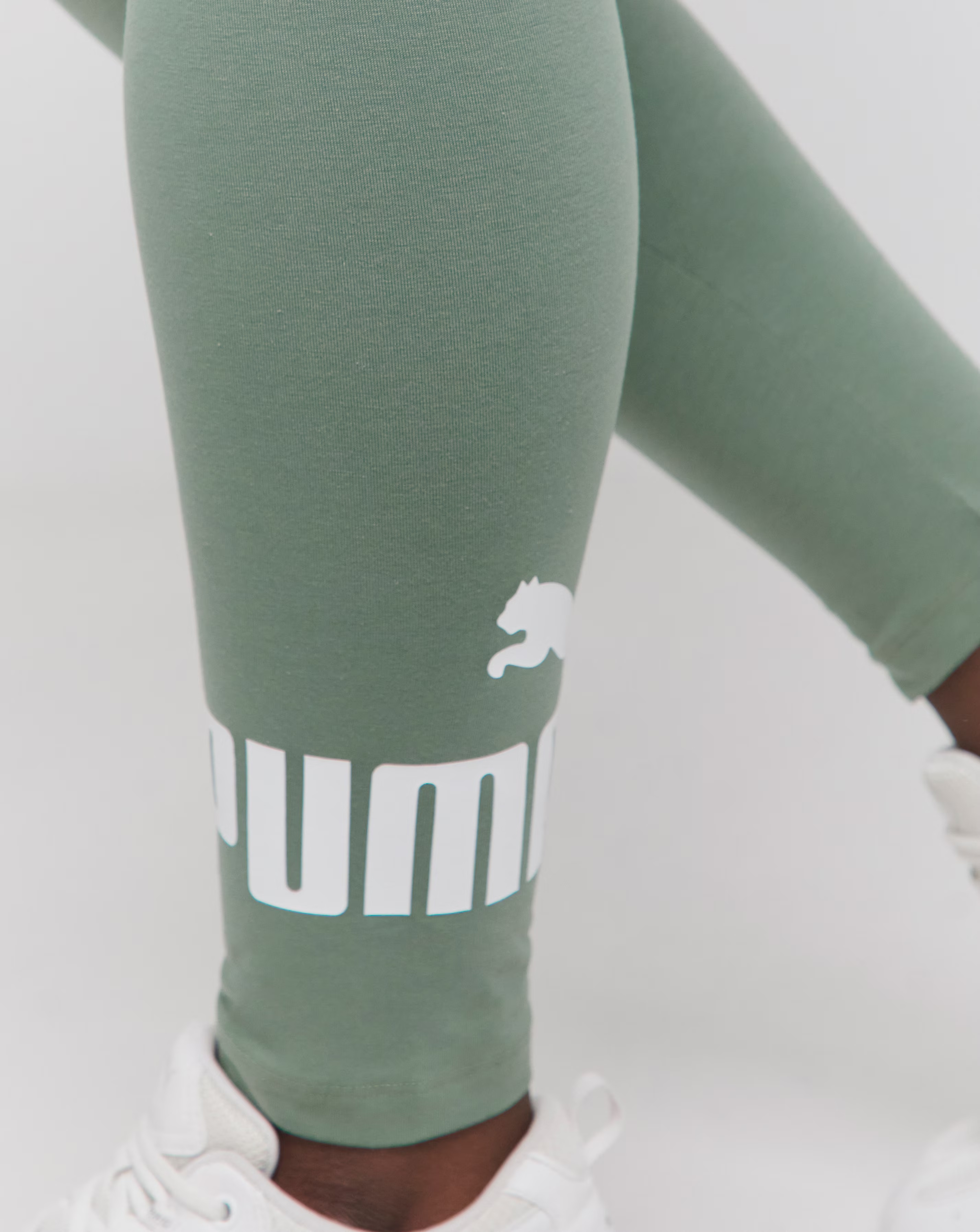 93899-puma-essentials-logo-leggings-1.jpg