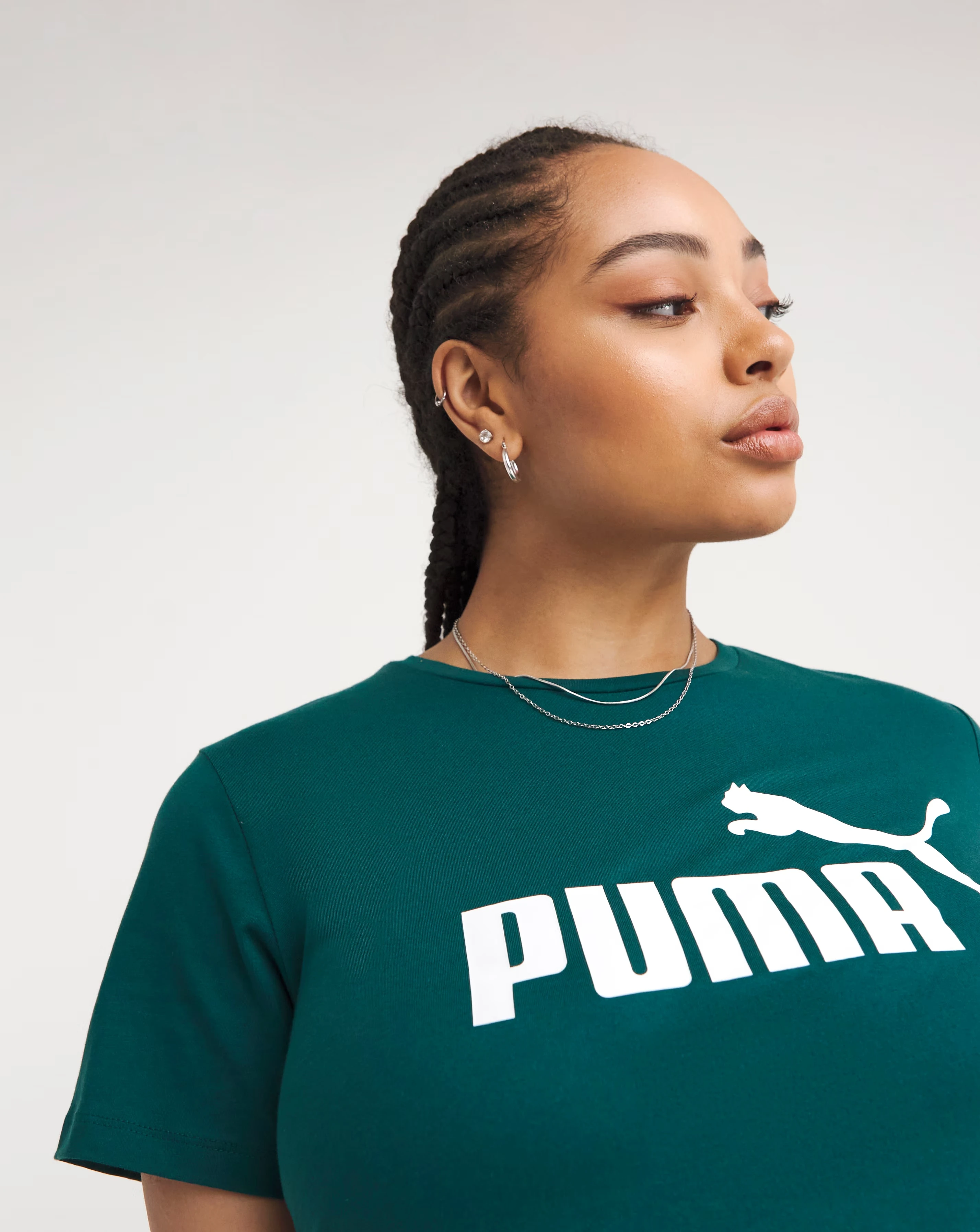 93978-puma-short-sleeve-logo-t-shirt-1.jpg