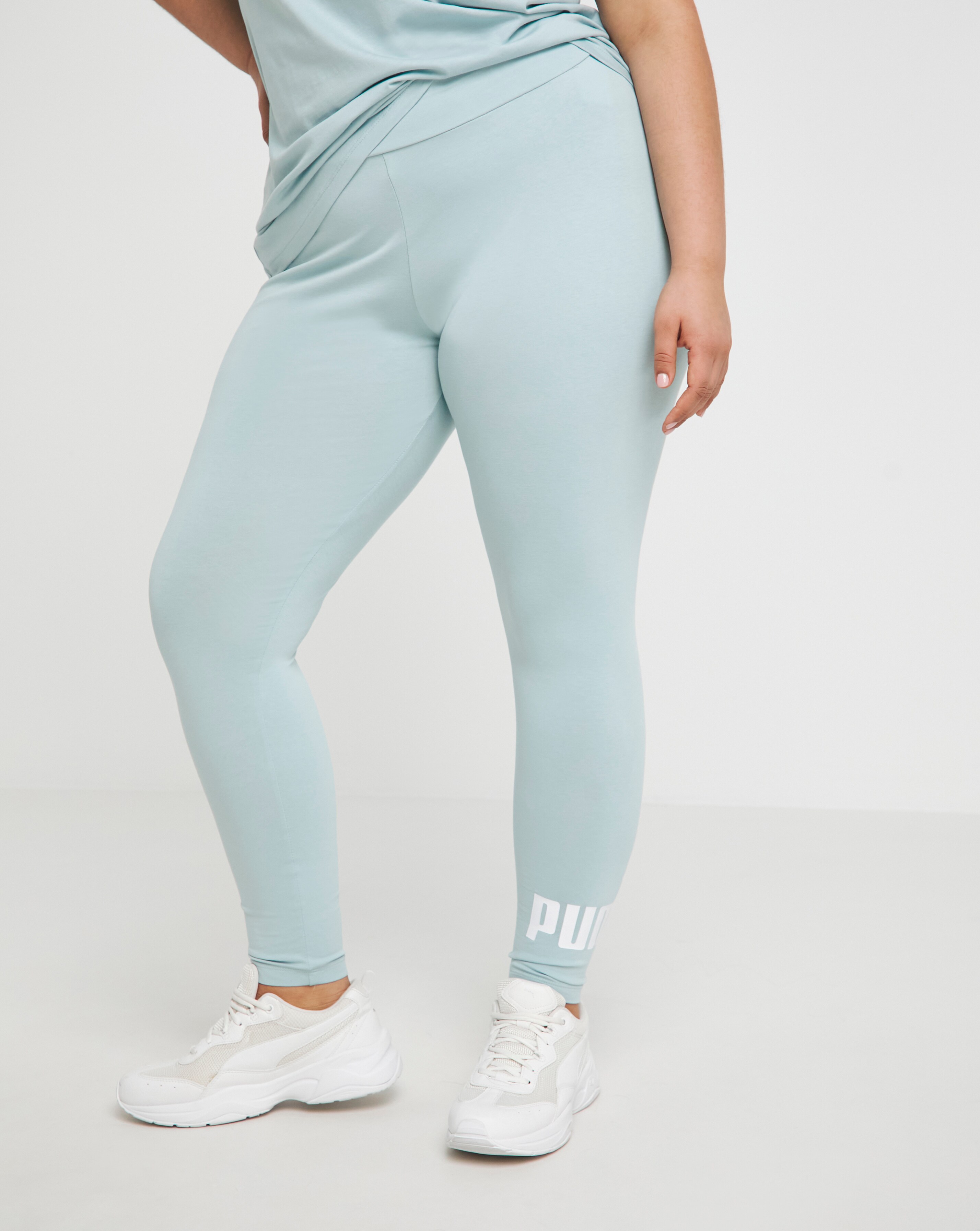 94037-puma-essential-logo-leggings-1.jpg
