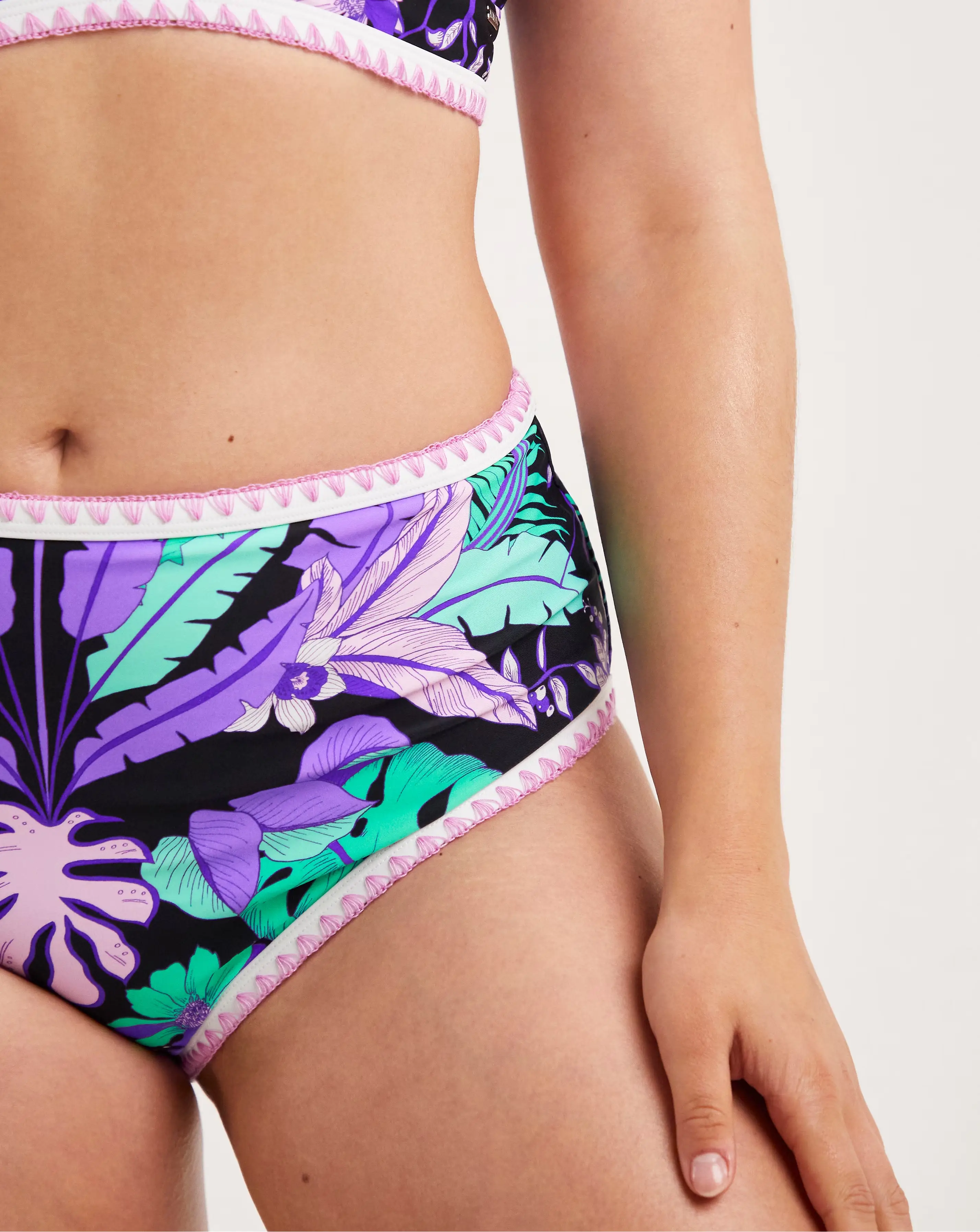 95120-figleaves-frida-high-waist-bikini-brief-1.webp