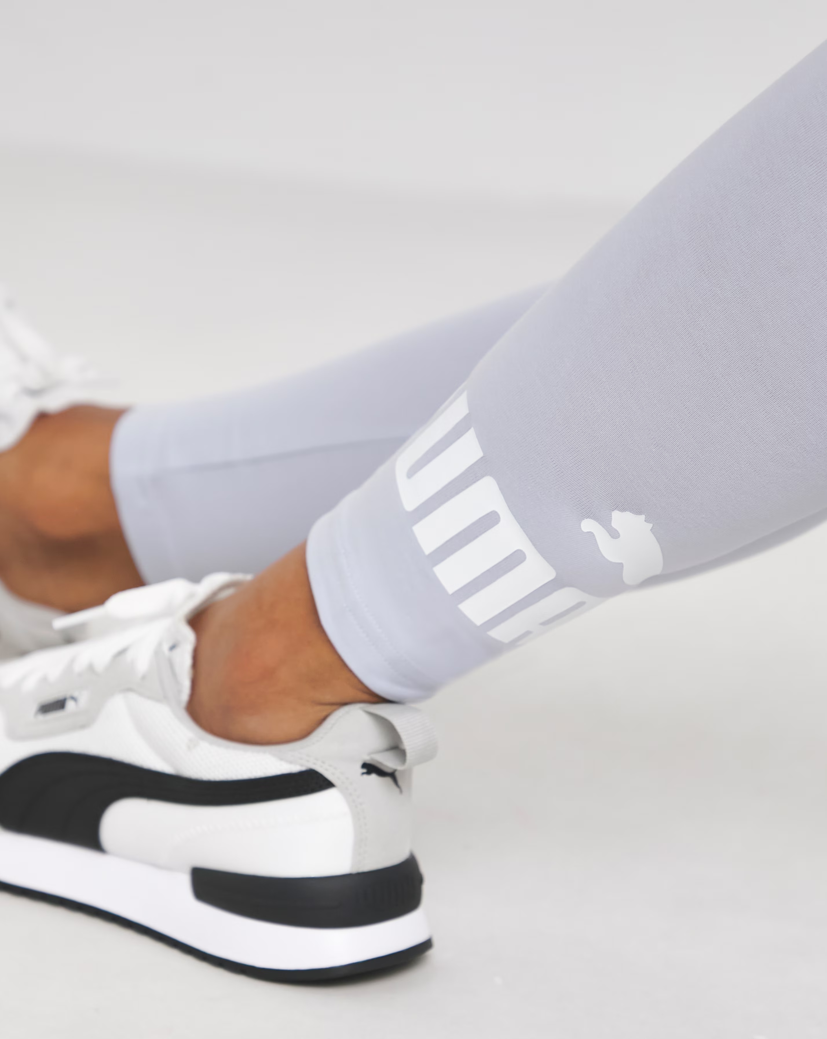 95430-puma-essentials-no-1-logo-leggings-1.jpg