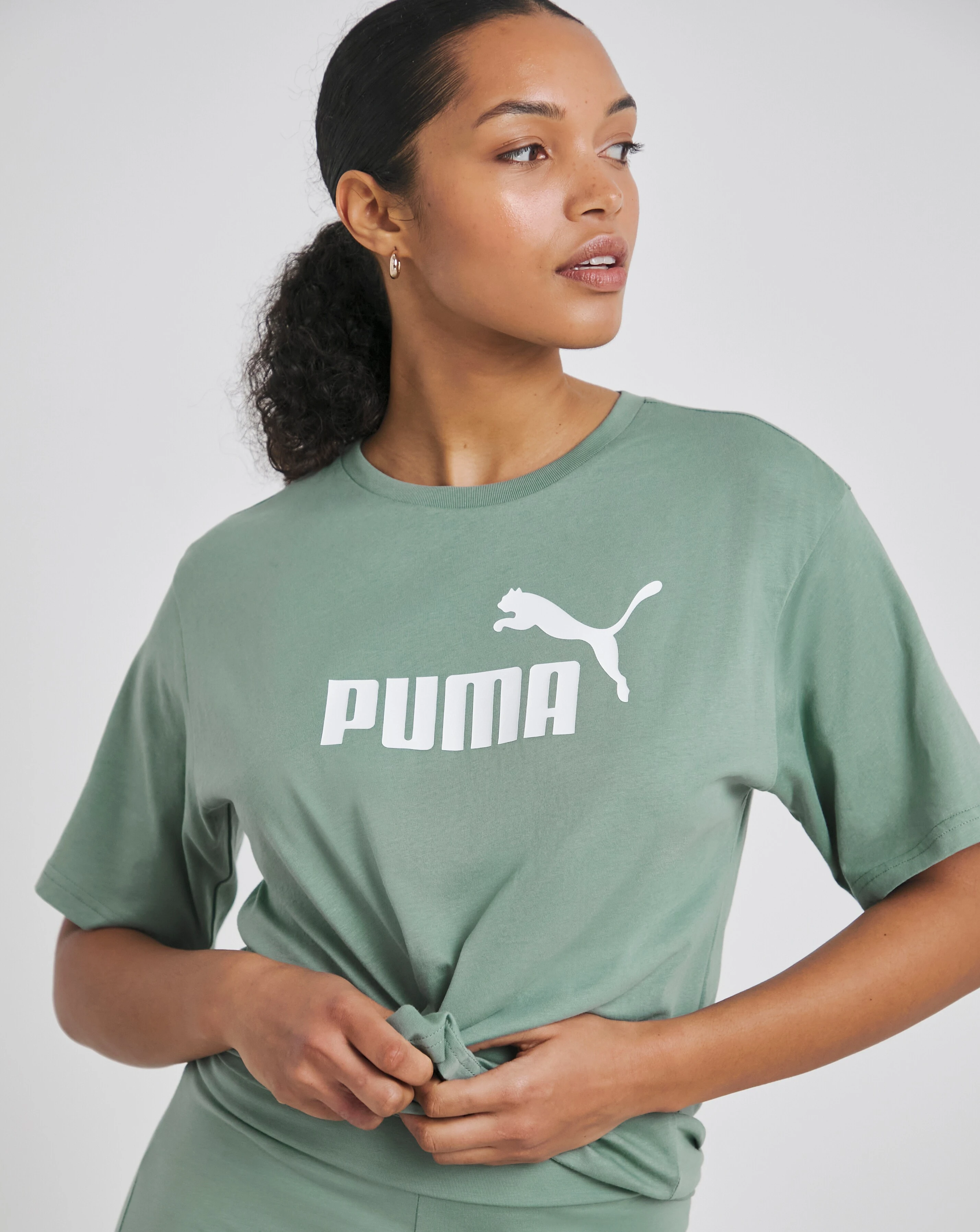 95465-puma-essentials-no-1-logo-relaxed-t-shirt-1.webp