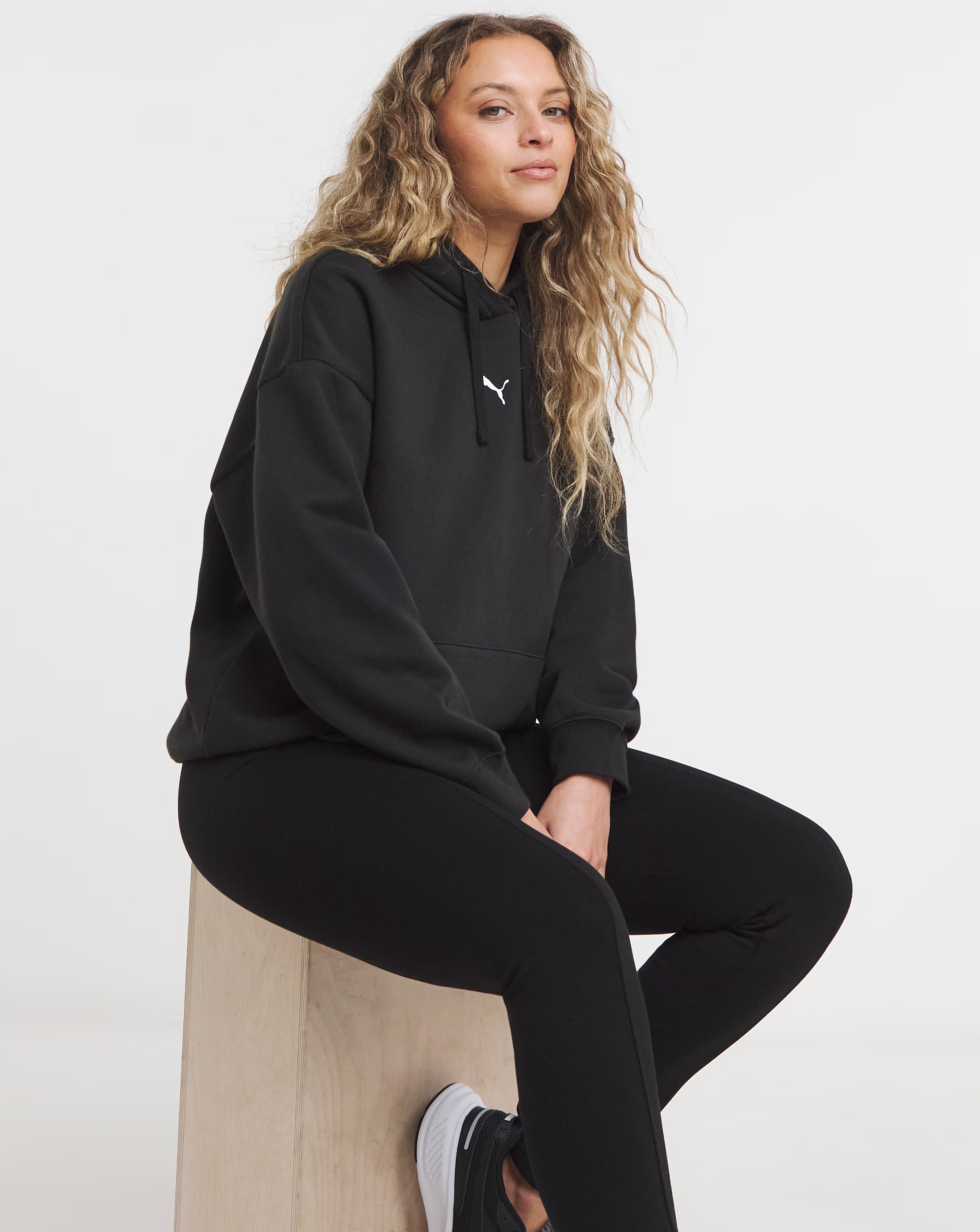 PUMA Essentials Logo Oversized Fleece Hoodie 1 95479-puma-essentials-logo-oversized-fleece-hoodie-1.jpg