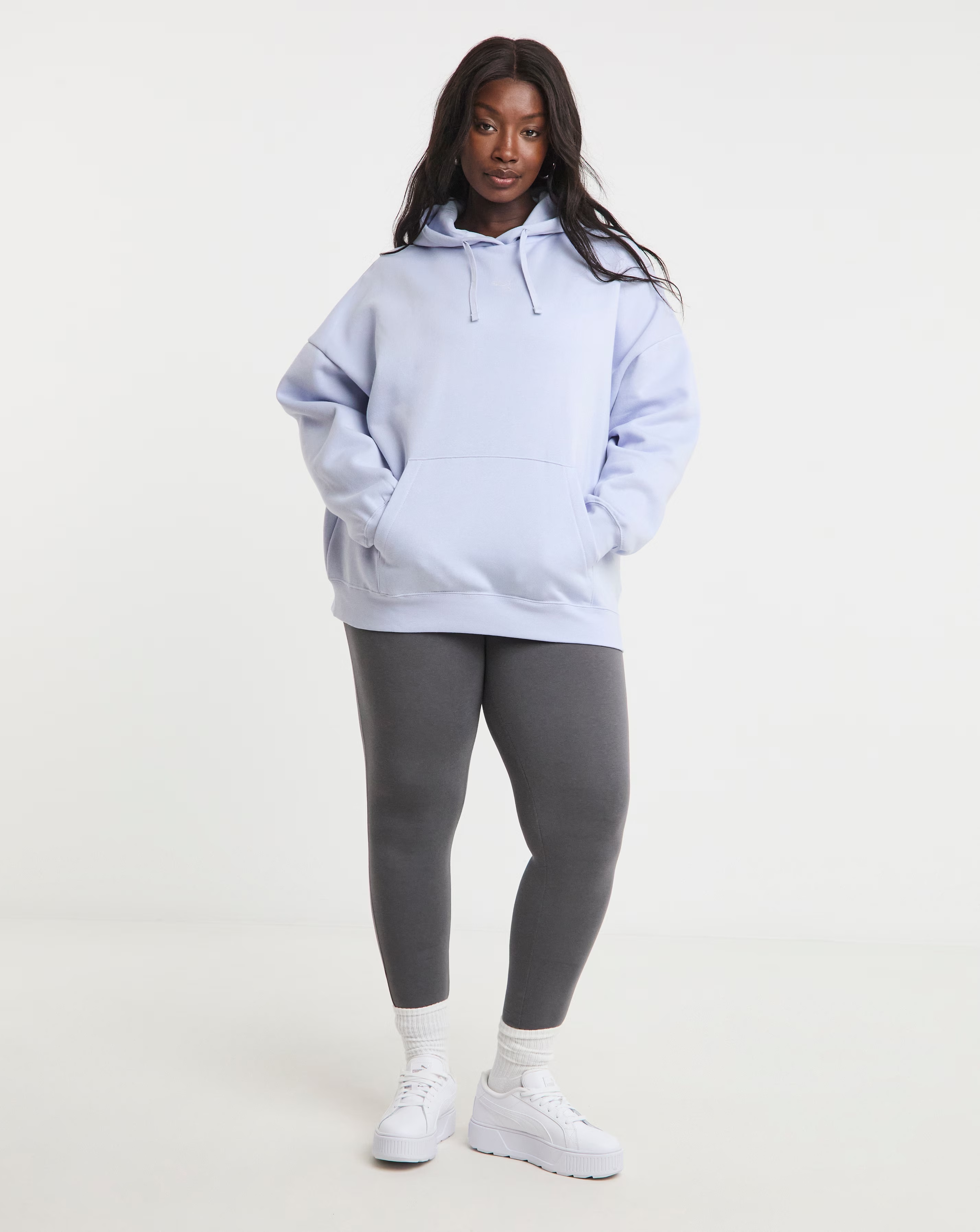 95486-puma-essentials-logo-oversized-fleece-hoodie-1.webp