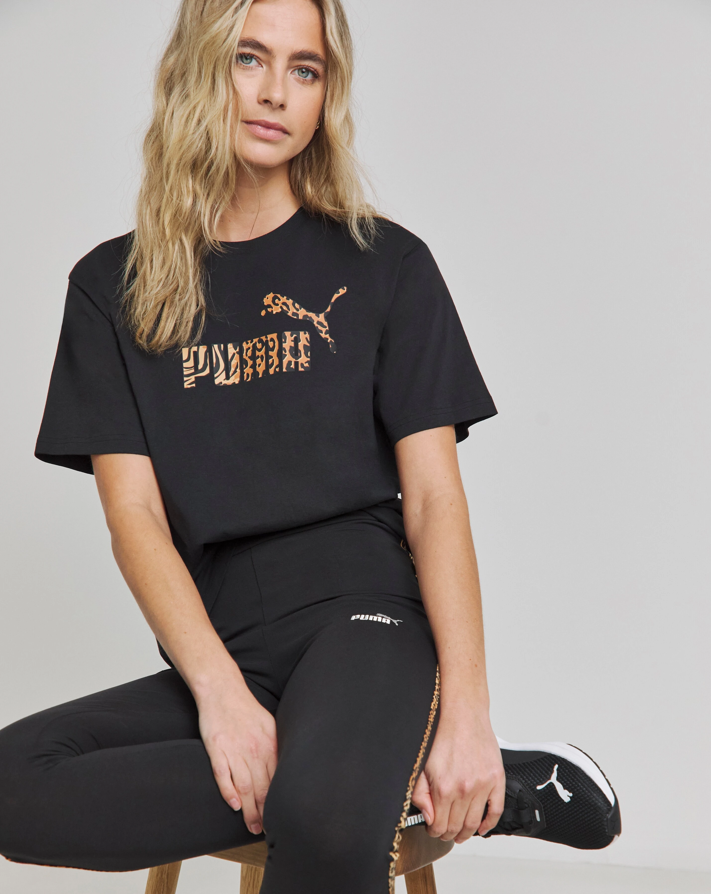 95587-puma-essentials-grapchi-animal-t-shirt-1.webp