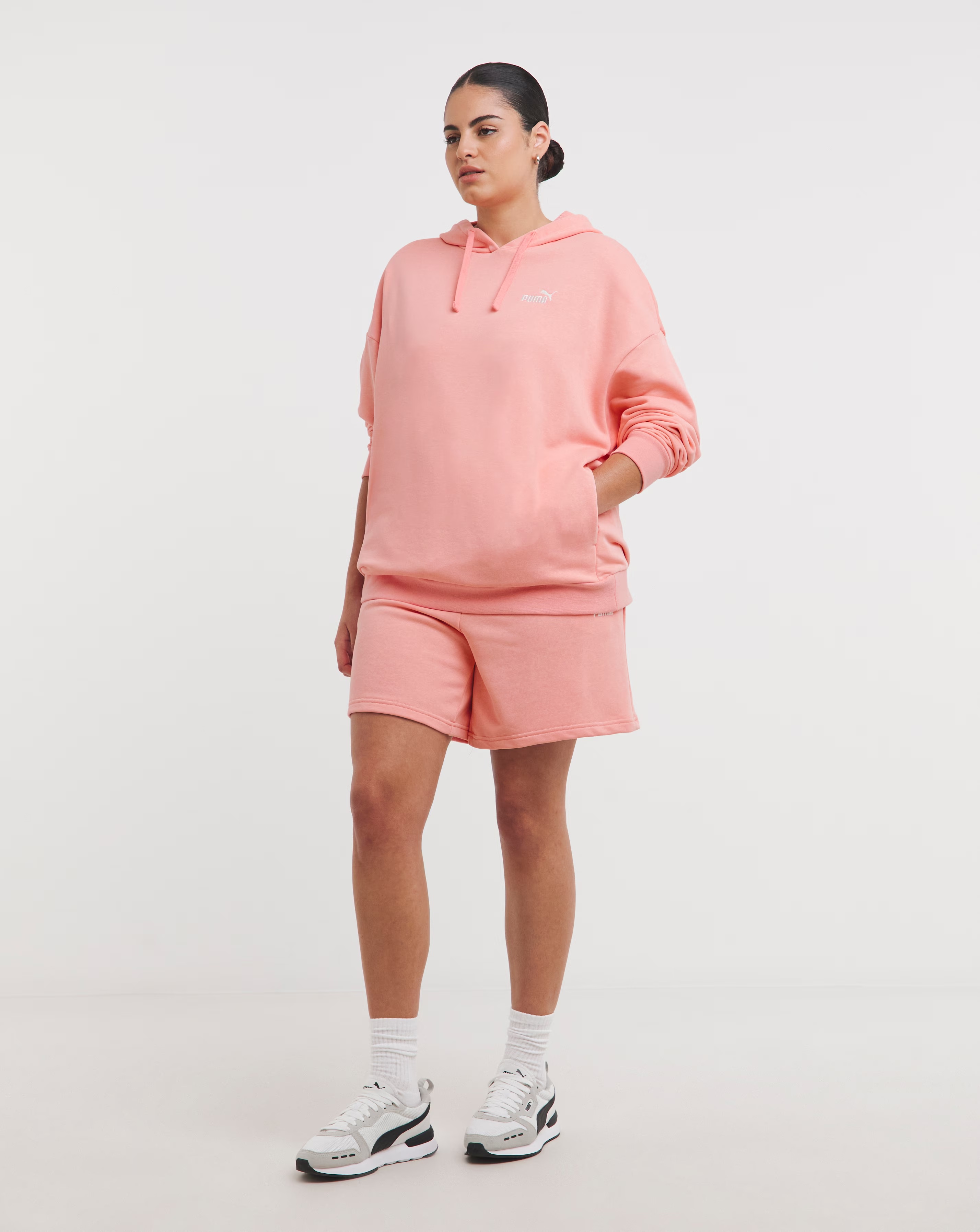 95597-puma-short-hooded-sweat-suit-1.webp